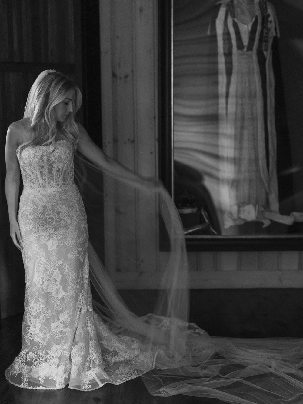 Above all else, our couples come first. 

It&rsquo;s not about our portfolio. It&rsquo;s not about being published. It&rsquo;s not about Instagram or Pinterest. It&rsquo;s not about us.

It&rsquo;s about you. Your family. Your friends. Your story. Yo
