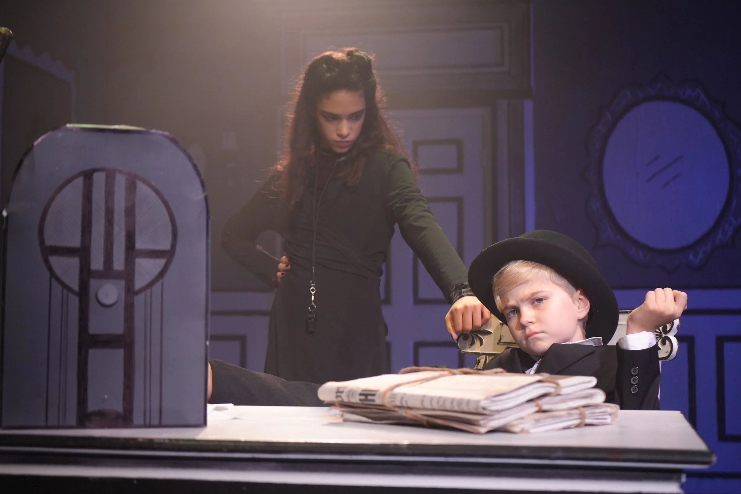 Annie Jr Cardboard radio