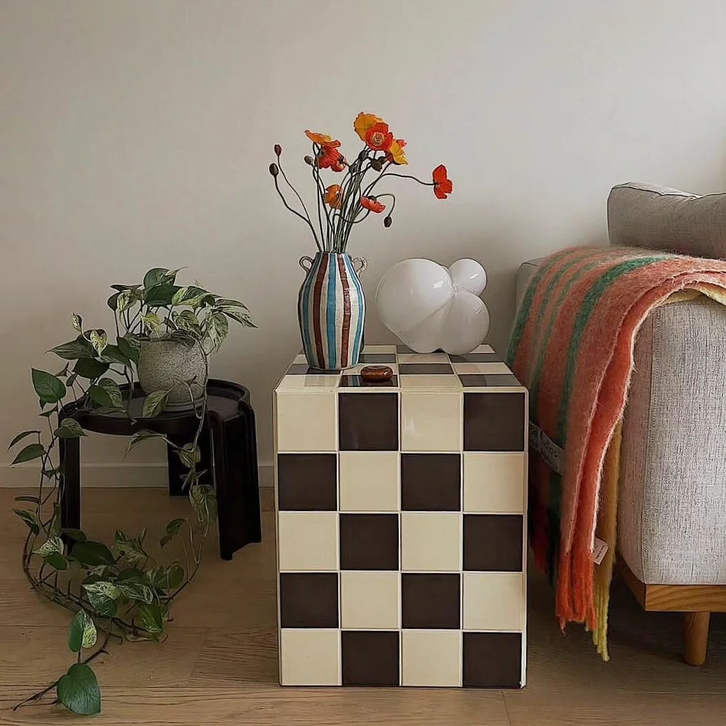 We love to see our pieces in your homes 💞 our Side Cube in cream/chocolate
@k_la_h