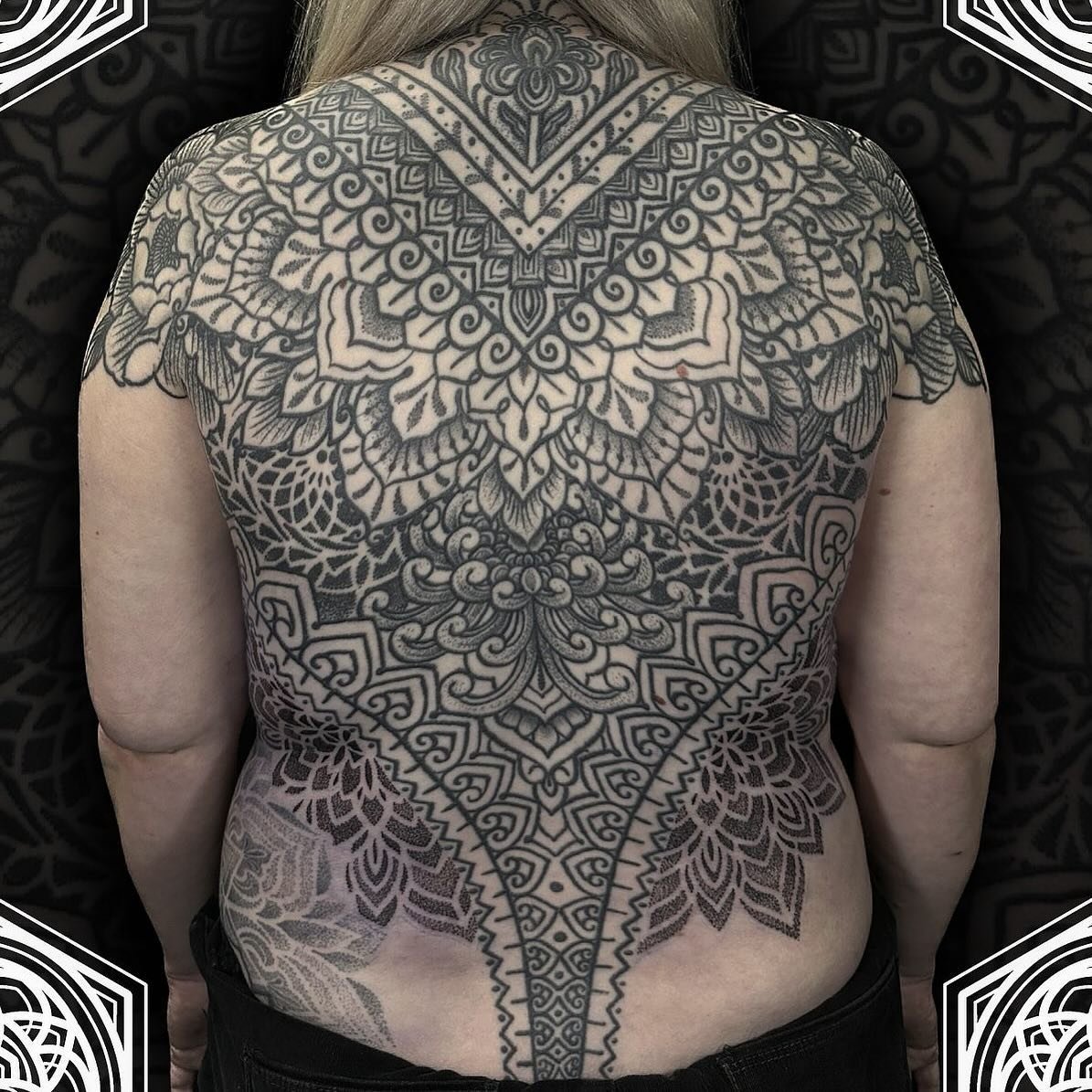 Check out the detail on this back by @migelly !