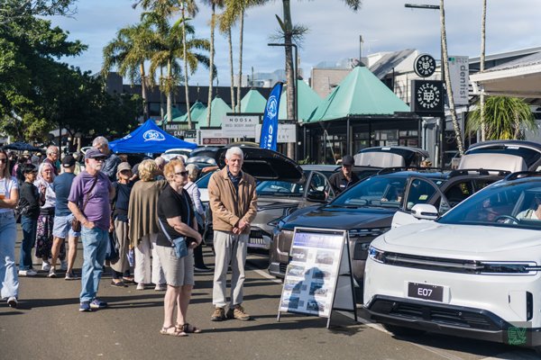 Crowd-shot-&-Cricks-cars-Noosa-EV-Expo-2026---EVbyGenZ-0012.jpg
