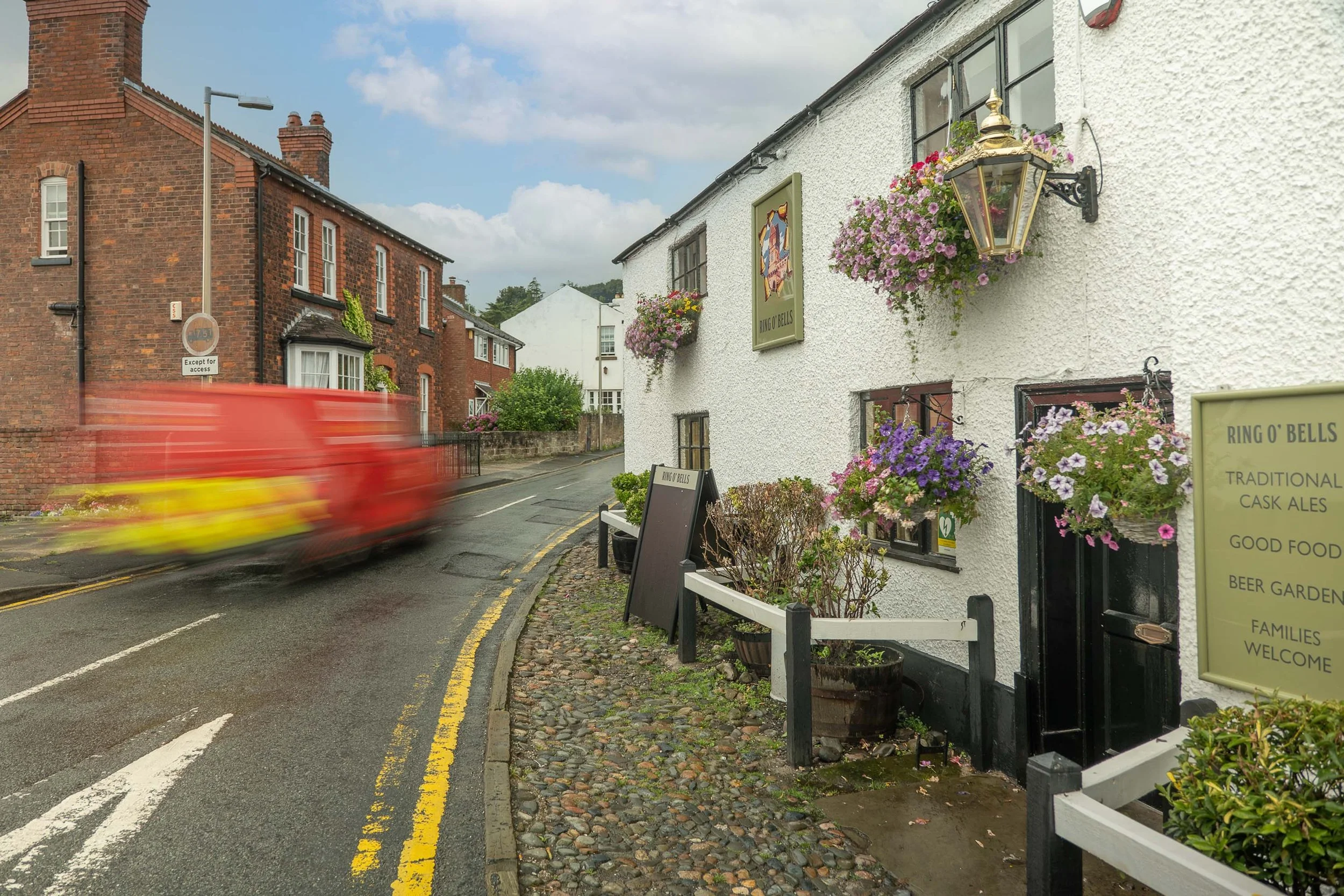 The Ring O' Bells, Frodsham Excellent Food & Drink