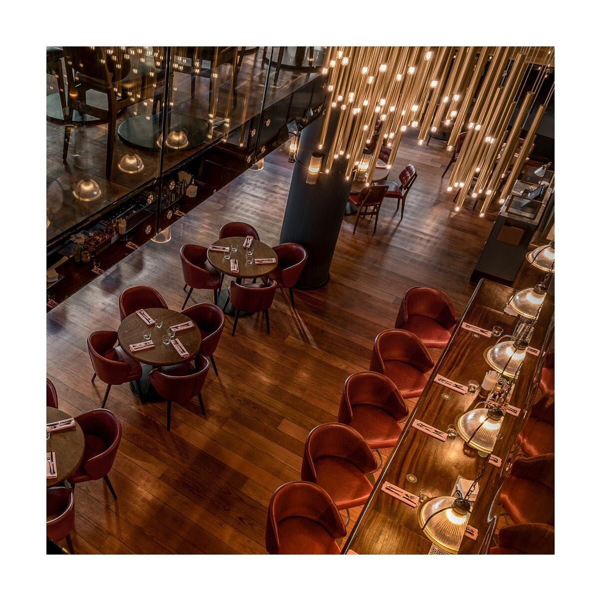 Burger &amp; Lobster at W Hotel London - part of Rockett&rsquo;s ongoing refurbishment of all the chain&rsquo;s UK restaurants. This location features the brand&rsquo;s signature scheme of burgundy red leather, textured woods, marble top tables, with