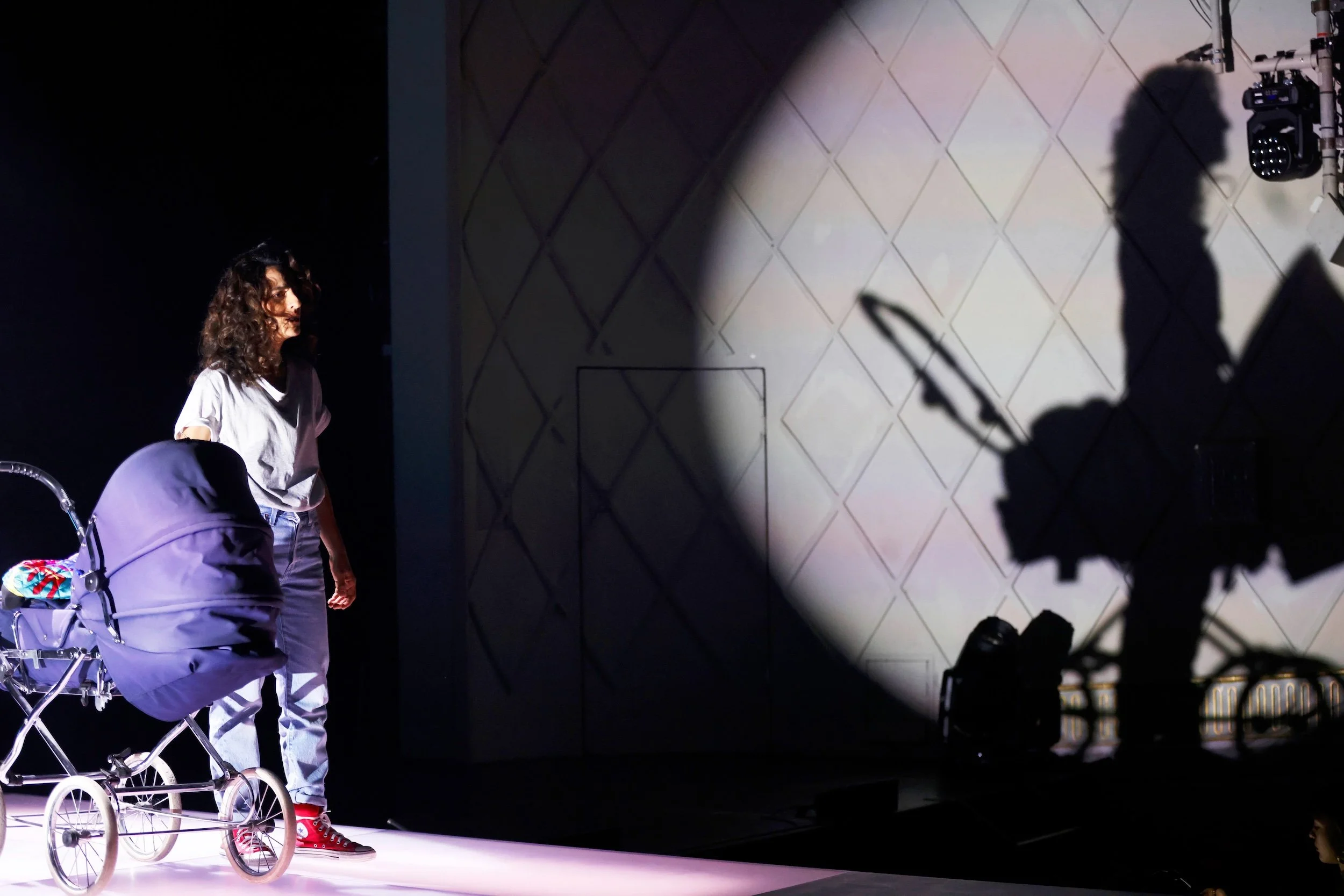 Gorki_BerlinKarl-Marx-Platz_05A6176©Ute Langkafel MAIFOTO.jpg