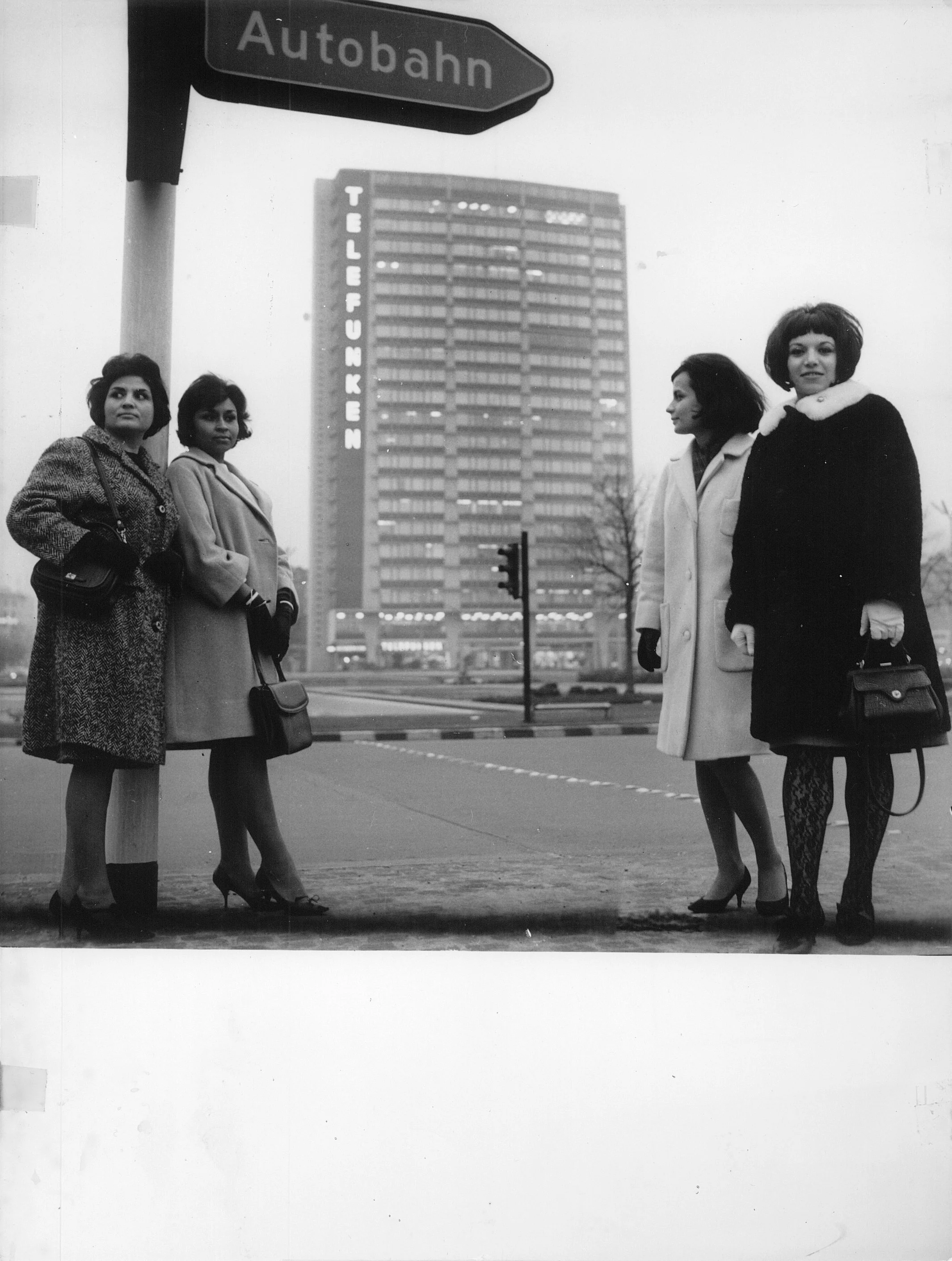 Per°Form Open Academy Opening – Exhibition: The Red House, Stresemannstrasse 30 — Initiated by Shermin Langhoff&nbsp;