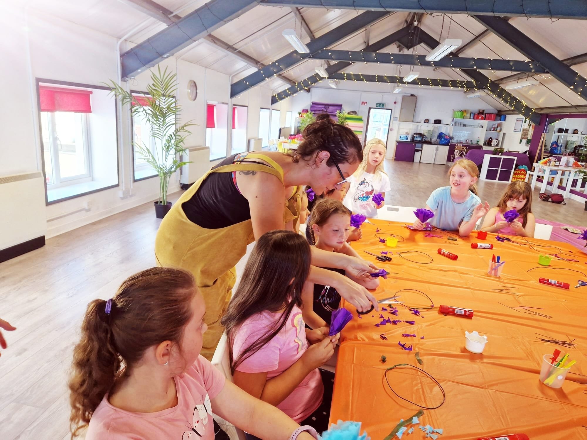 Spotlight-studios-Art Attack party-1.jpg