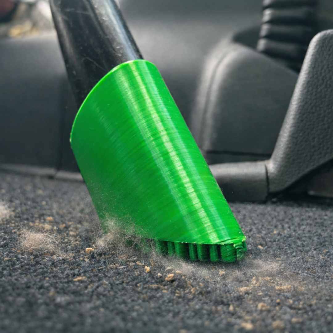 Pet Sweep Vacuum ad-3.png