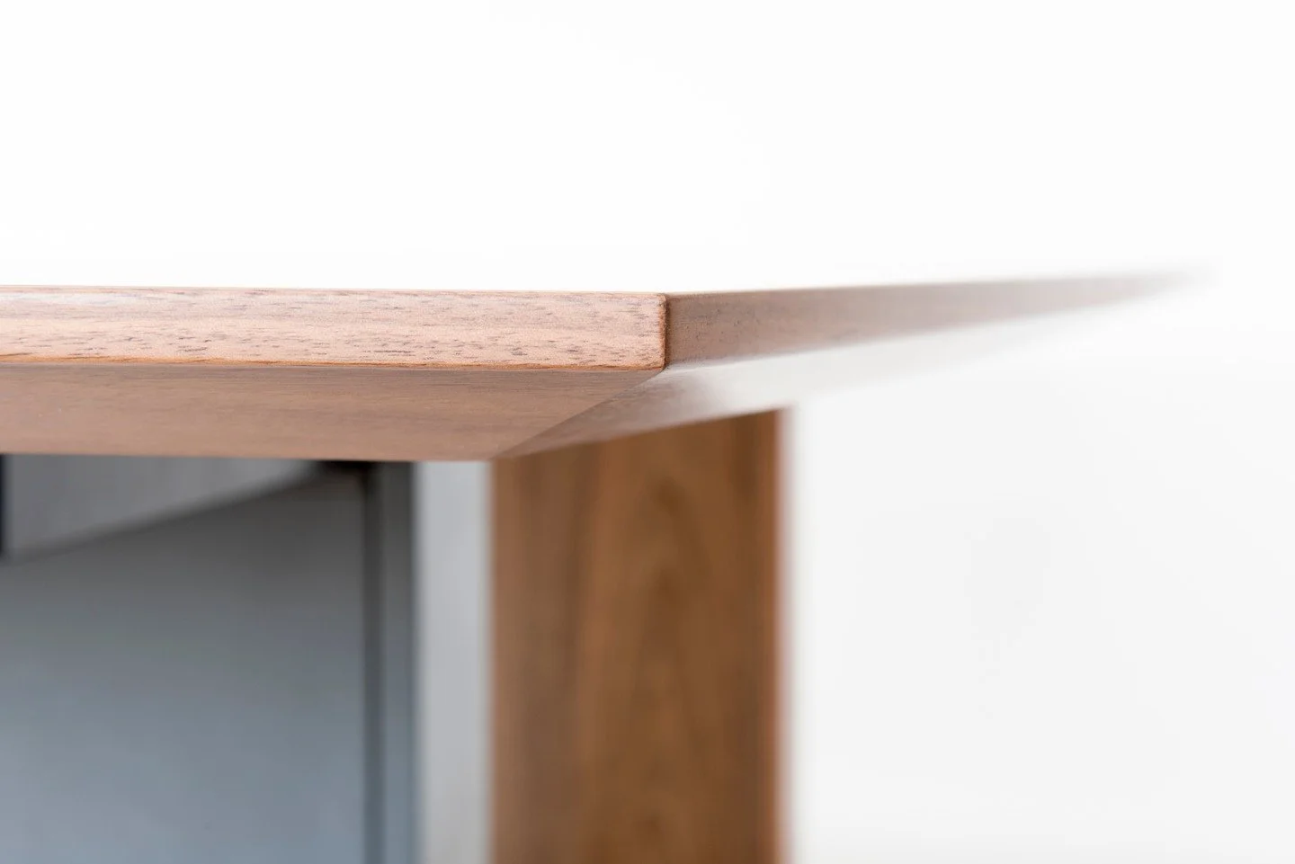 European walnut top with powder-coated Melrose bases. Available in a range of materials and finishes.

#opusmagnum
