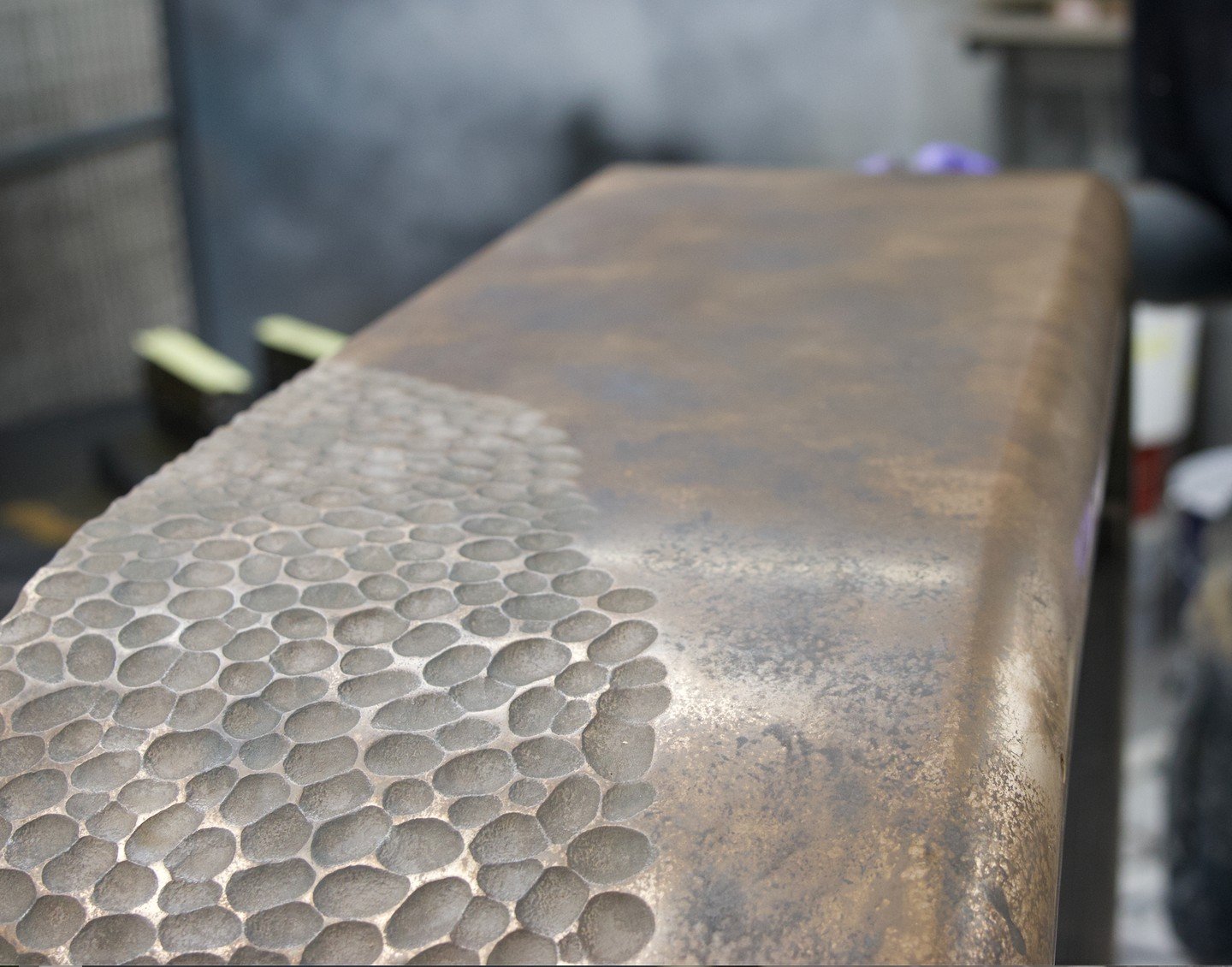 Detail of the &lsquo;Bufo&rsquo; coffee table.

Finished in Feathermetal&trade;, applied in-house and by hand at our South West London workshop.

#OpusMagnum #BespokeFurniture #Feathermetal #MetalFinish #Handcrafted #LondonMade #FurnitureDesign #Inte