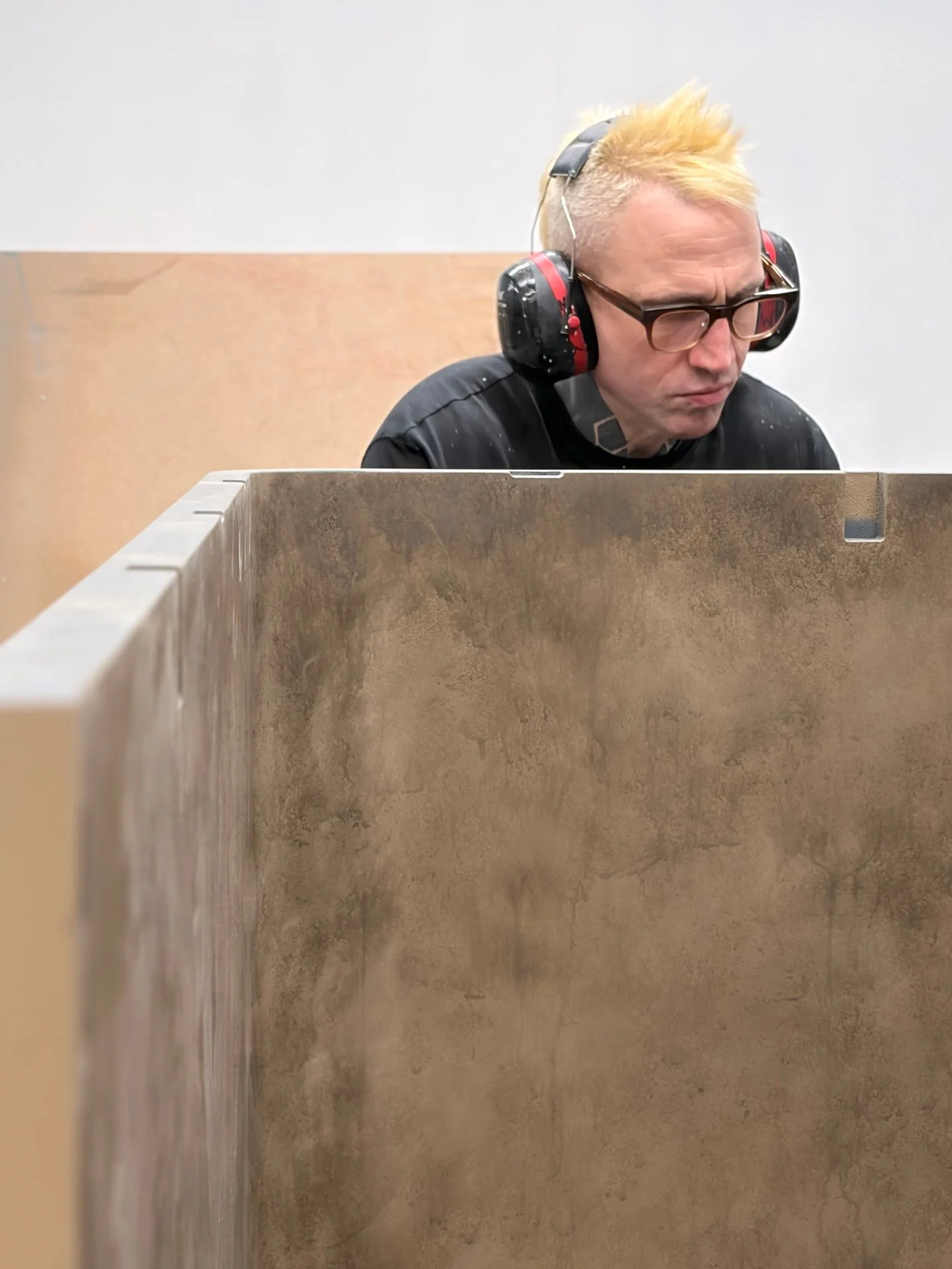 In the workshop - Martin working on a bespoke FeatherMetal&trade; finish. 

📸 @1981brando

#opusmagnum #MadeInLondon #CommercialFurniture #Workshop