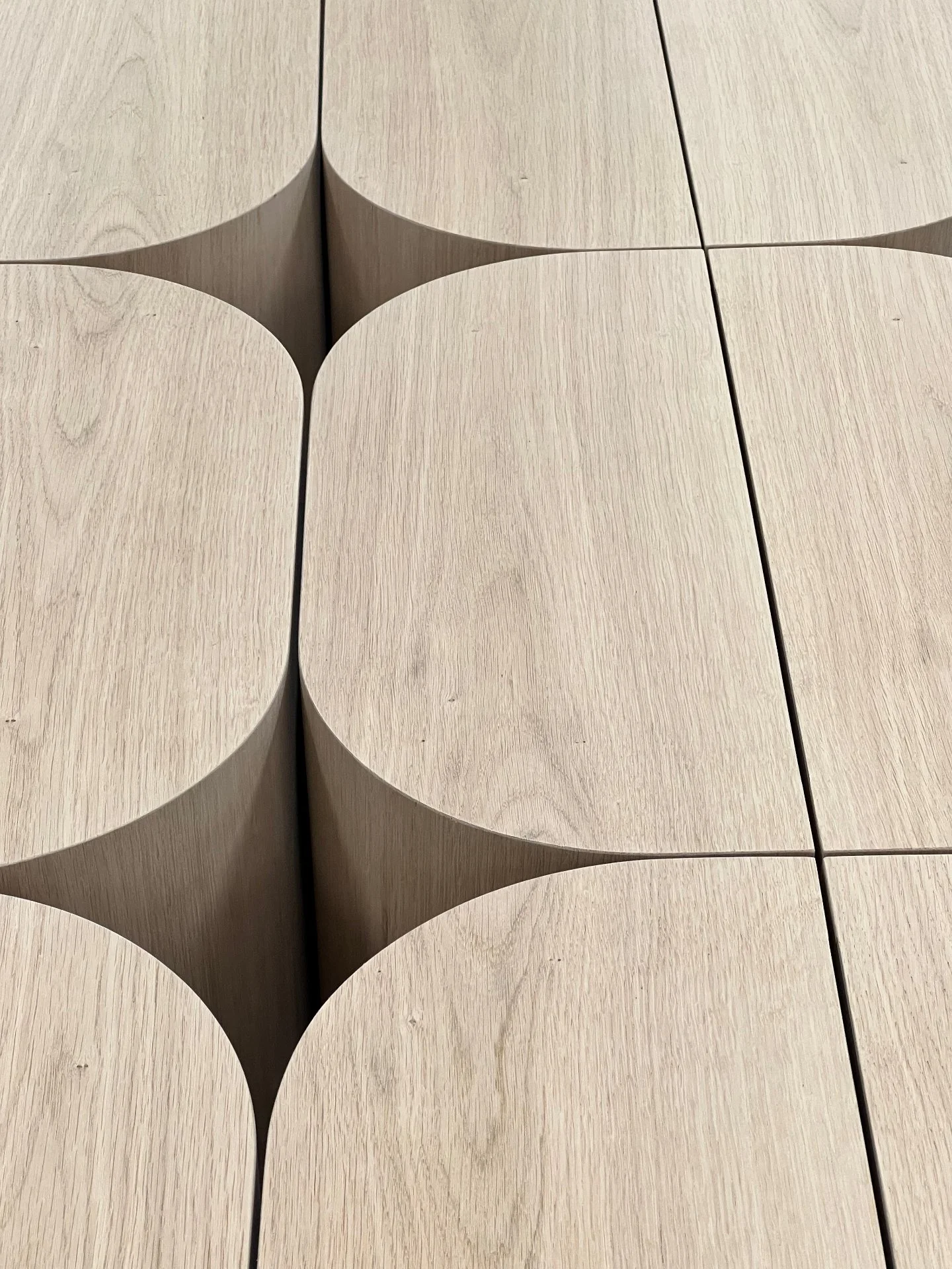 Soft-cornered detailing complementing the characterful grain of Pippy oak for multiple upcoming credenzas. 

#opusmagnum