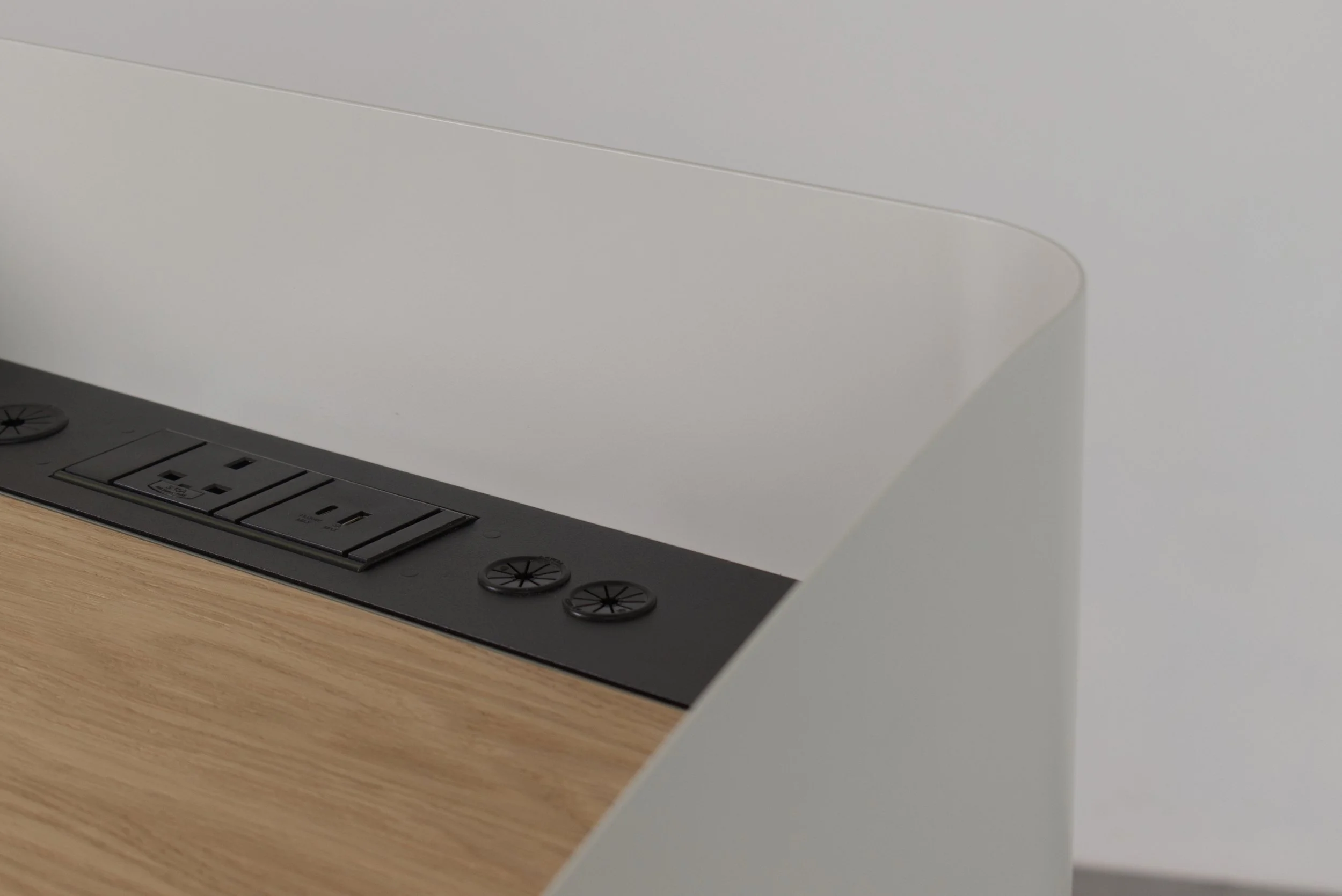 Opus Magnum_Lectern detail 1.jpg