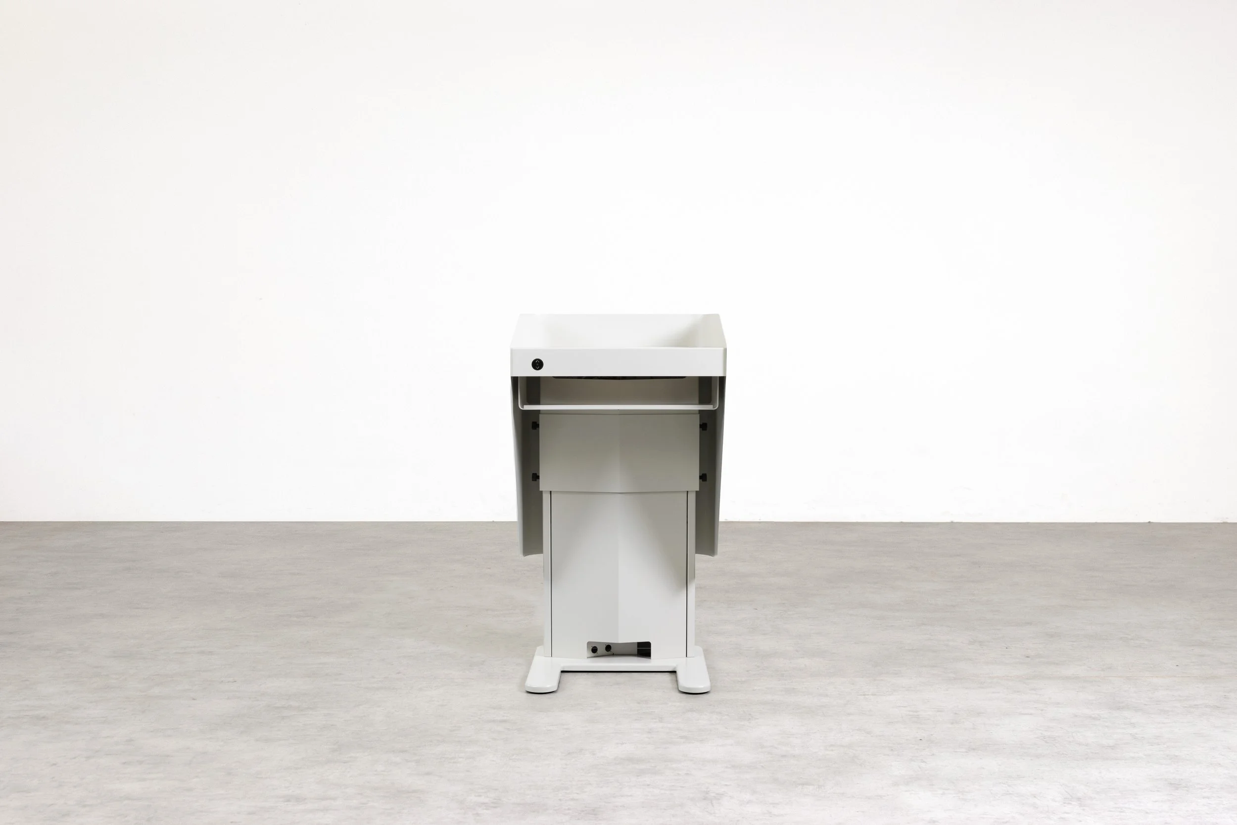 Opus Magnum - Sit stand Lectern use.jpg
