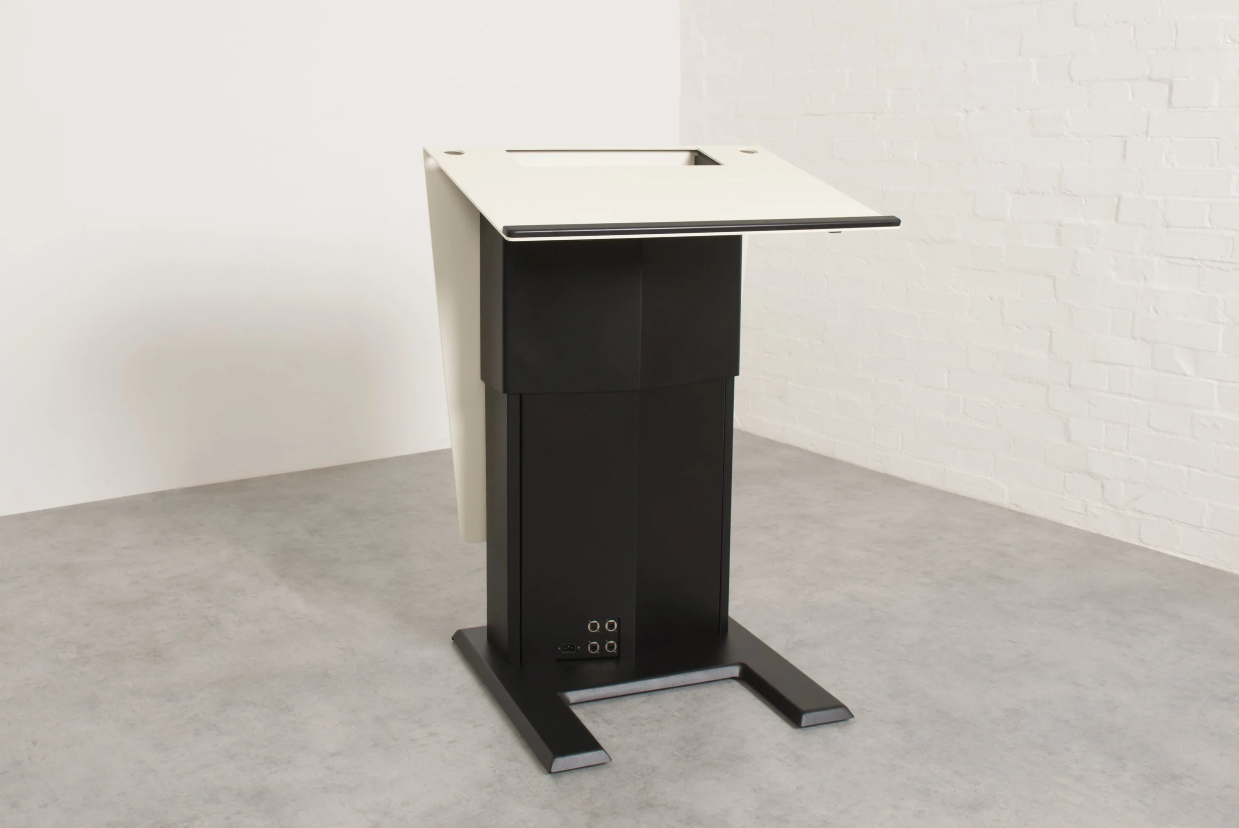 Capital Lectern 01 (1).jpg