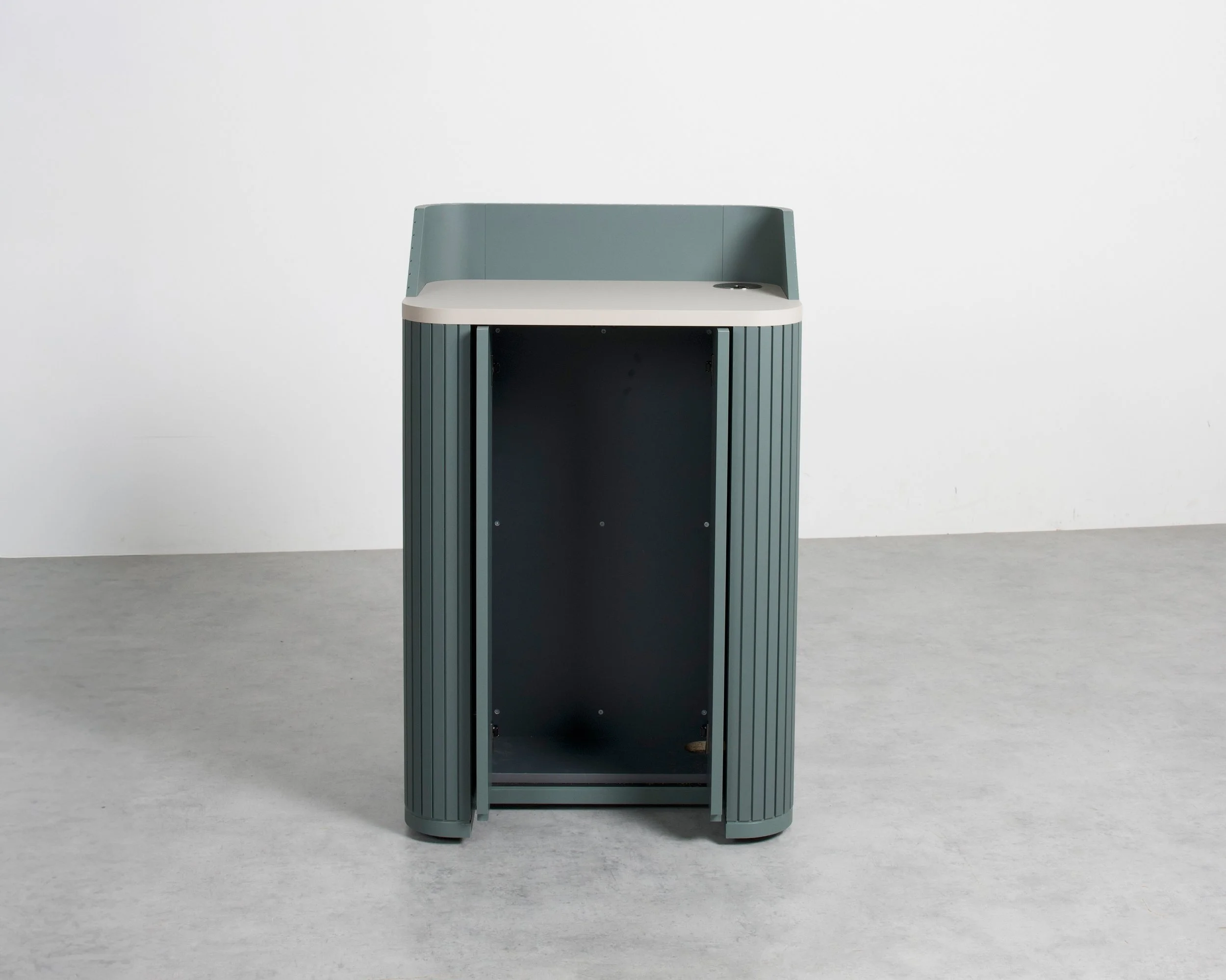 Opus Magnum Lectern back 03.jpg