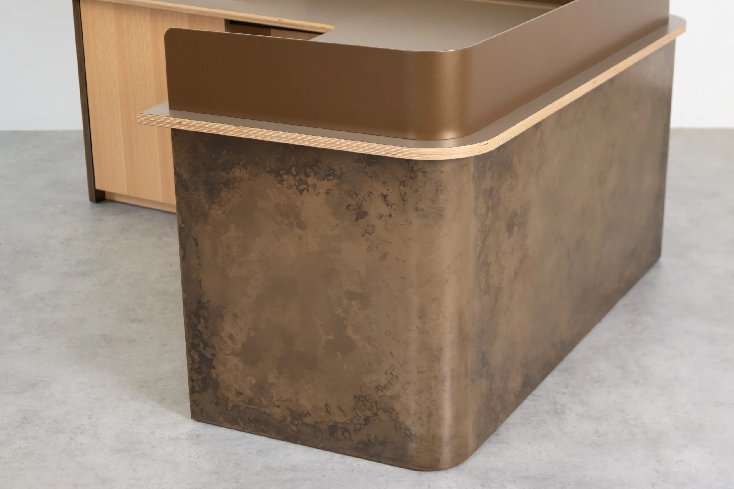Opus Magnum - Bronze Desk 04.jpg