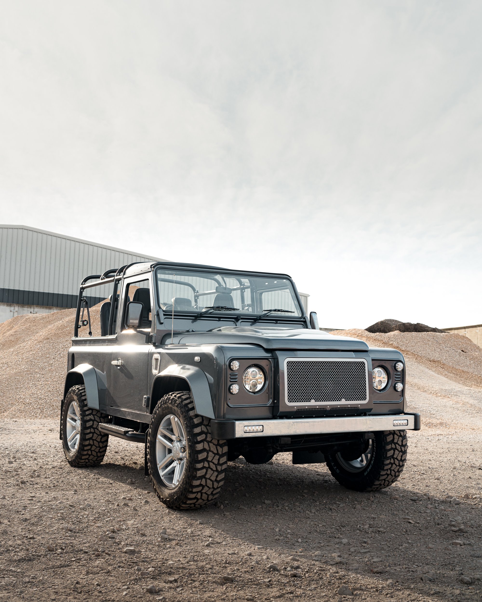Shoreline Modern edition Land Rover Defender 90 restomod in grey
