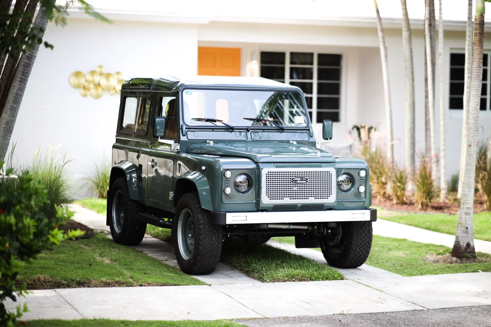 Shoreline Heritage edition Defender 90 hard top in Keswick Green