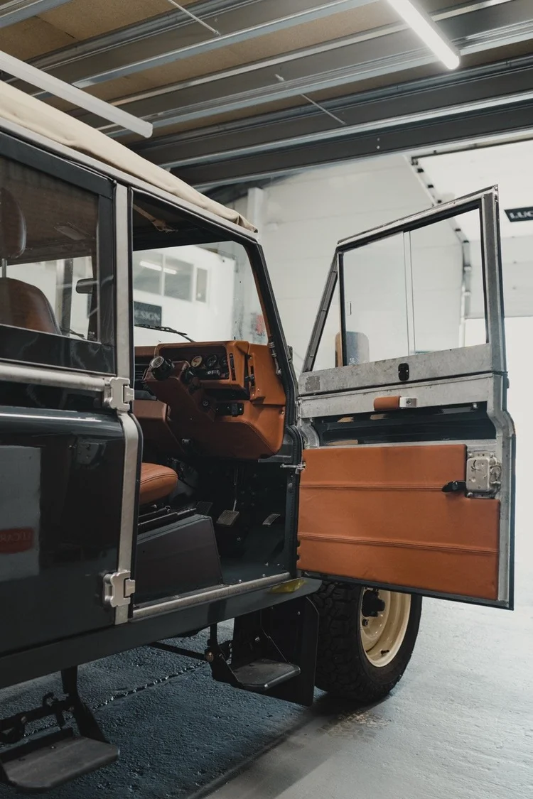 shoreline-d110-tan-interior-2