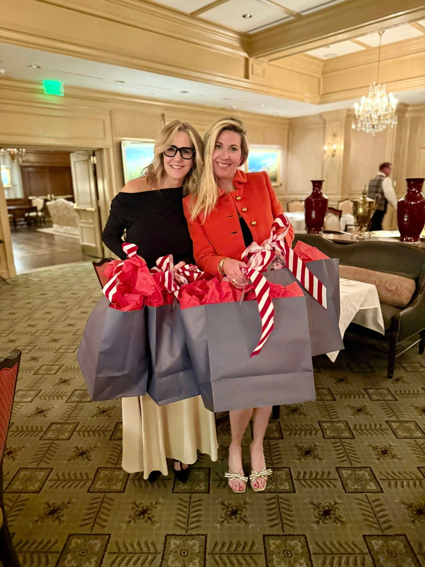 How special it is to celebrate the holiday season with a Christmas dinner for our small but mighty female team. Grateful for the laughter, creativity, and dedication these incredible women bring every day.

From Bradford Lowry to you, Happy Holidays!