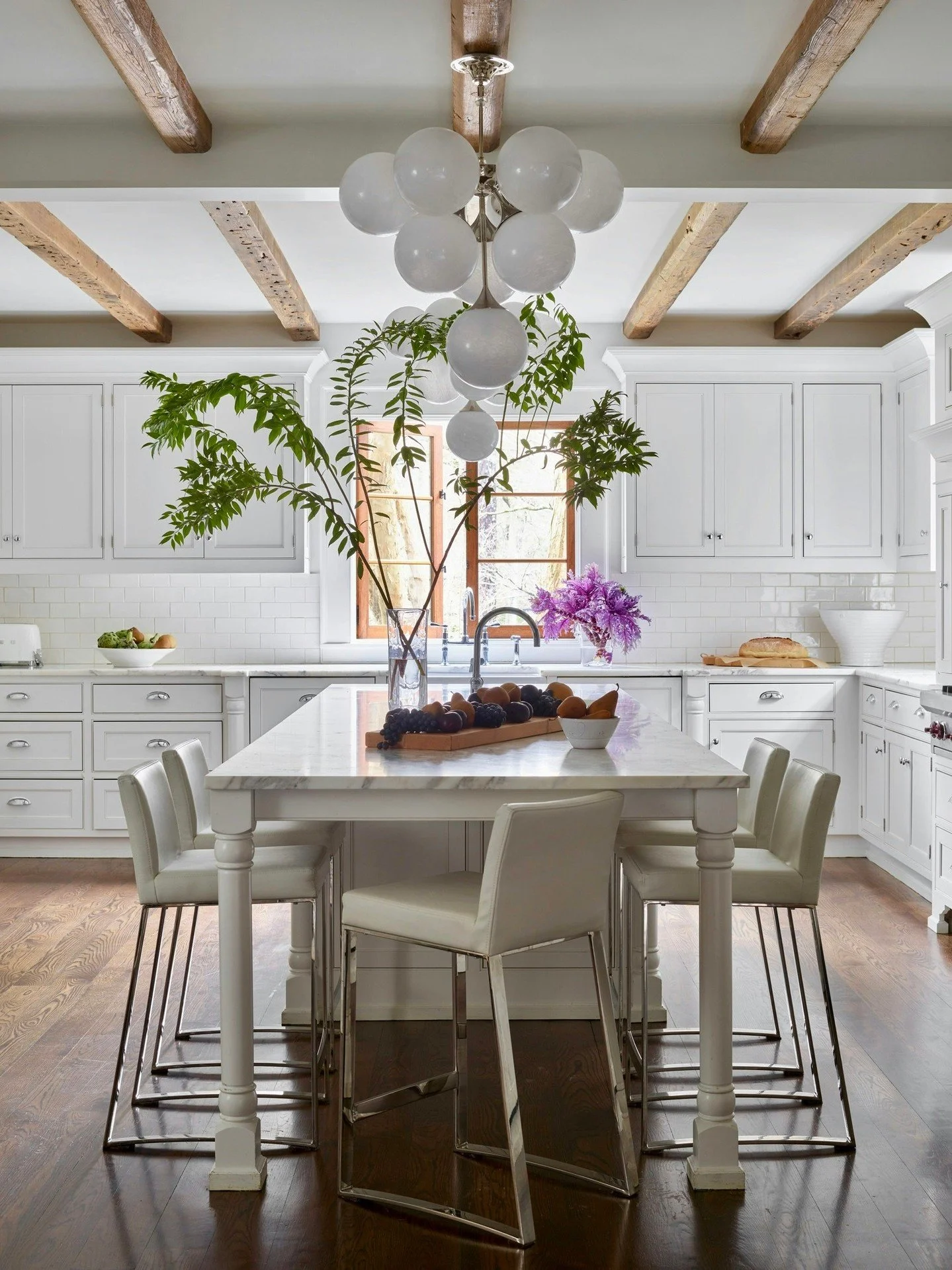 A new year calls for spaces that feel fresh, functional, and quietly beautiful. This kitchen was designed to welcome the reset January always brings.