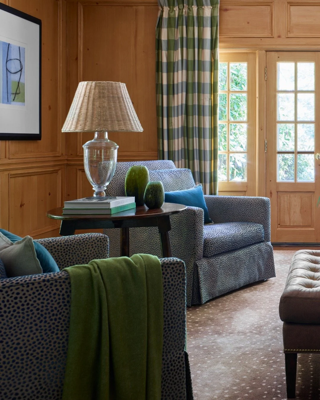 A den that holds intention, even in the center of the home&rsquo;s energy. 

Plaid that behaves. Spots that charm. Curtains that coordinate and chairs that don&rsquo;t compete. January, calm and curated.

Photography: @emilyfollowillphotographer