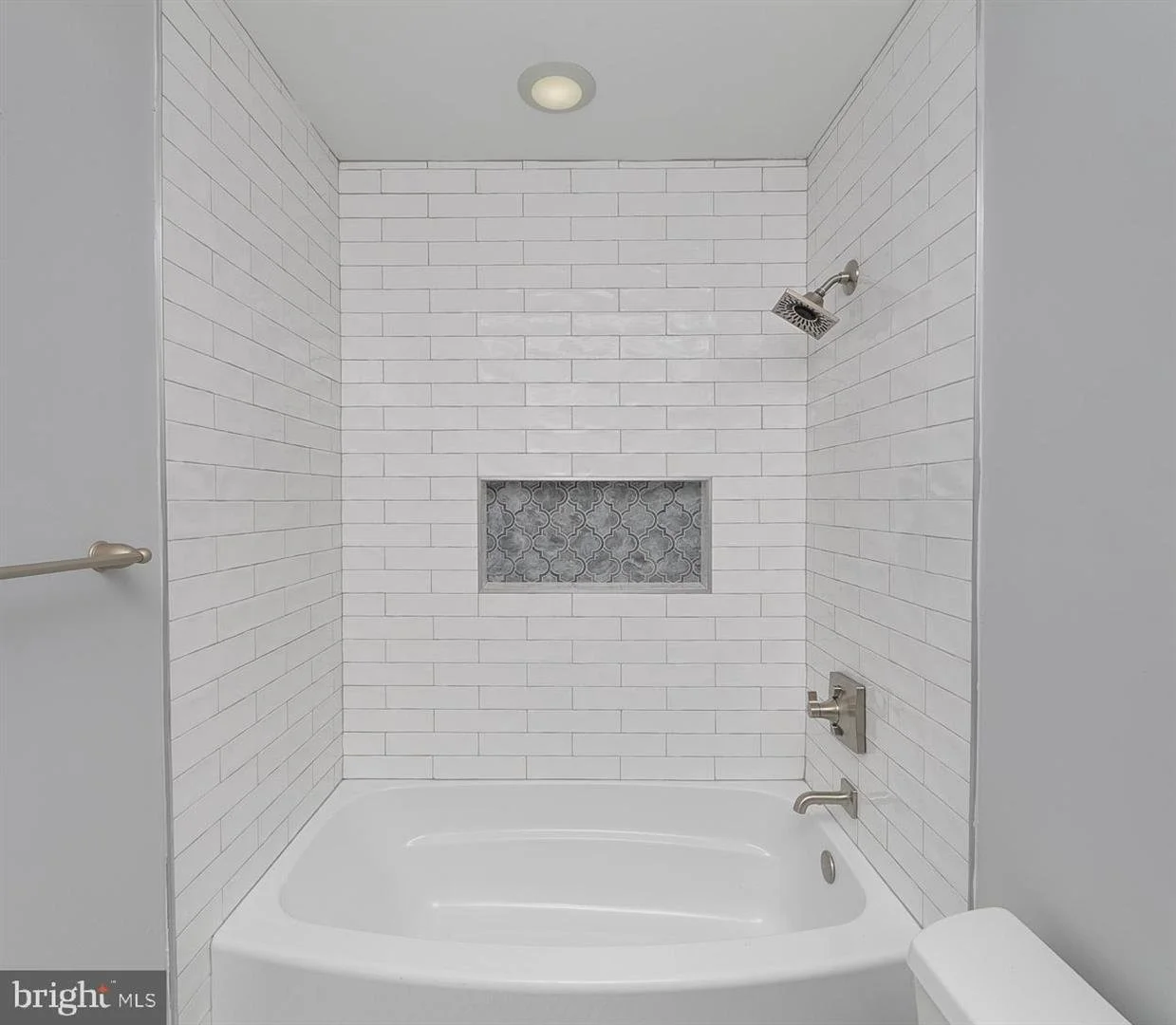 2102 Gaybrook 19.jpg