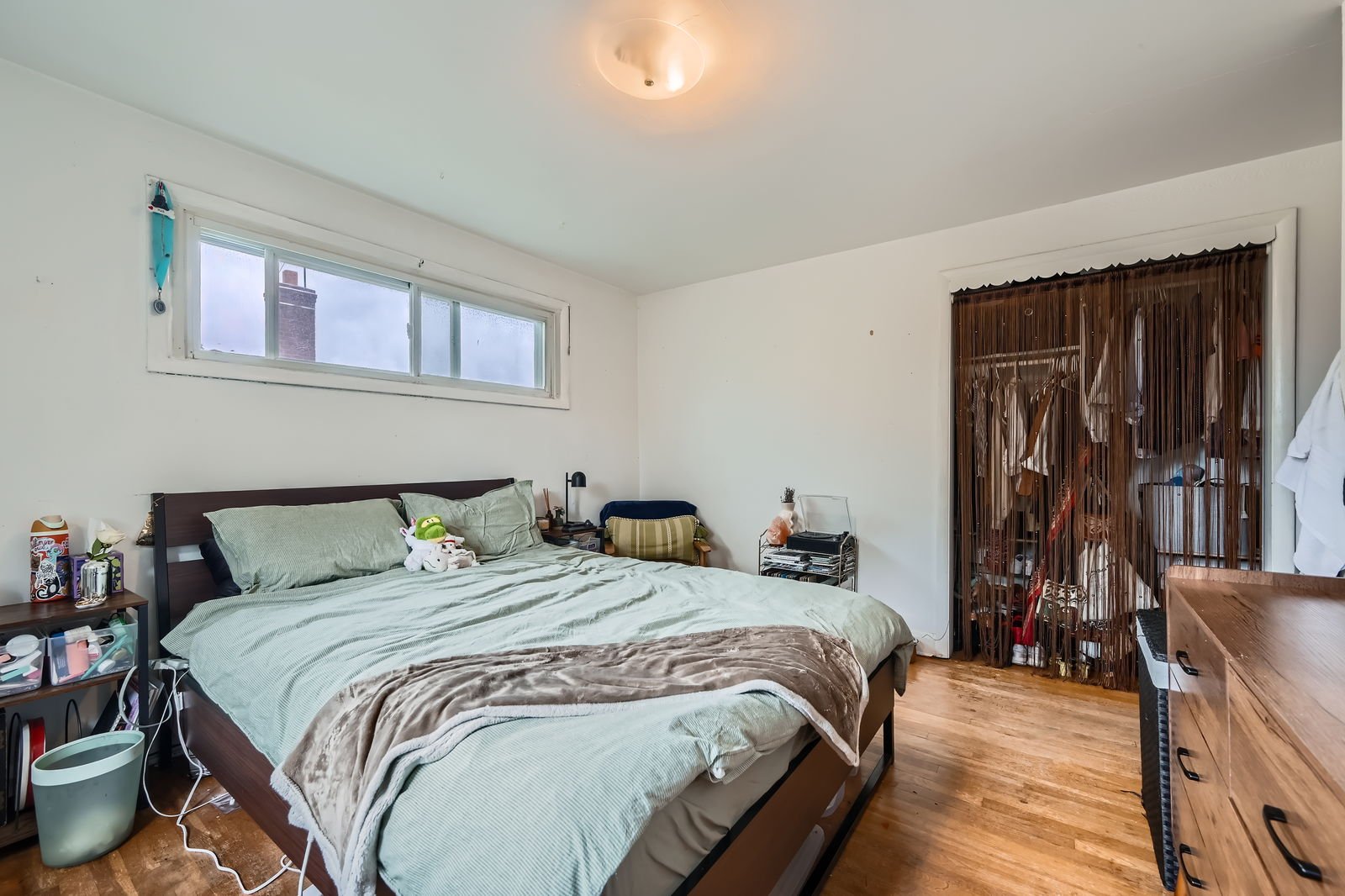 1009 E Northern Pkwy - Web Quality - 020 - 25 2nd Floor Bedroom.jpg
