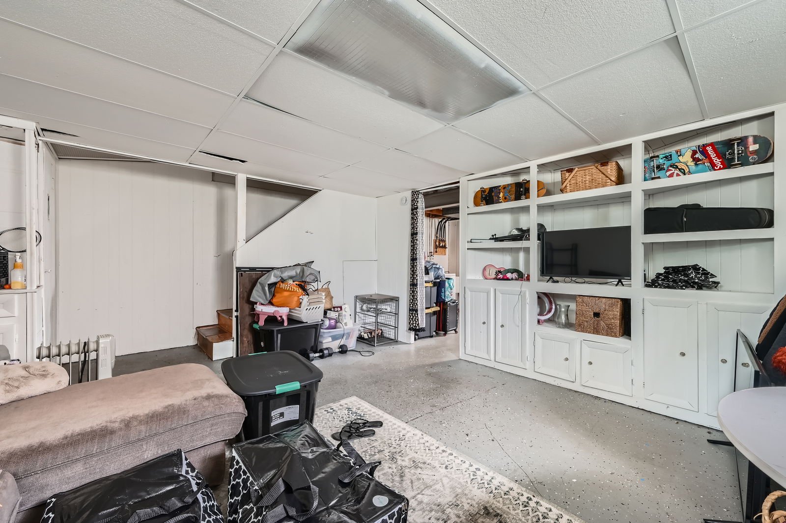 1009 E Northern Pkwy - Web Quality - 024 - 30 Lower Level Family Room.jpg