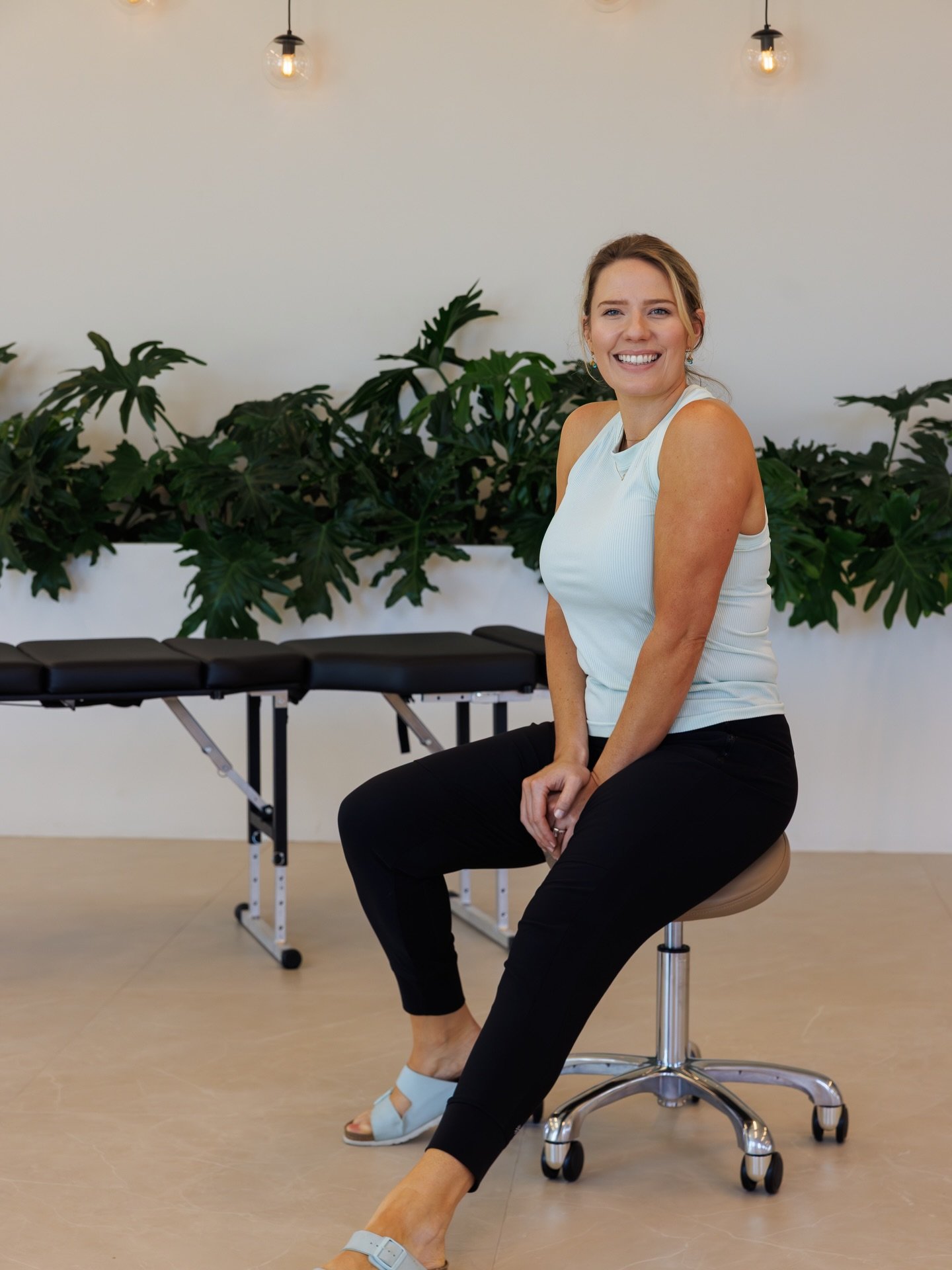 Dr Sandy Arthur is a board certified chiropractor, certified in acupuncture, and full body certified in Active Release Technique. She was born and raised in Sarasota, and her practice reflects the active lifestyle of the community she grew up in.

He