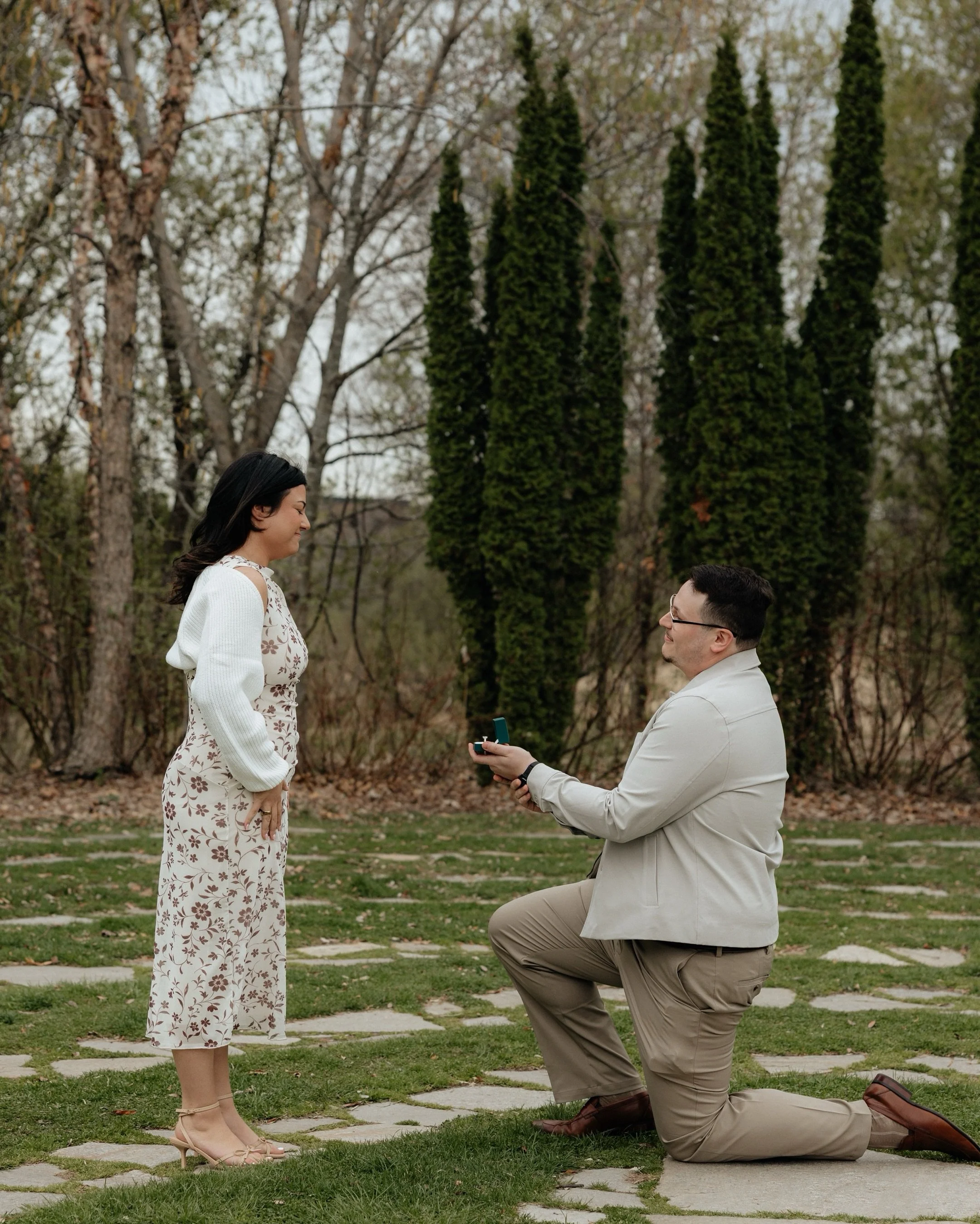 The sweetest proposal with one last dance before Lee proposed to Sabrina 🤍 &amp; of course, one final walk with their sweetest boy, Winny, who had a unexpected surprise for mom &amp; dad. 

P.S. Scroll to the last slide to see 🤭