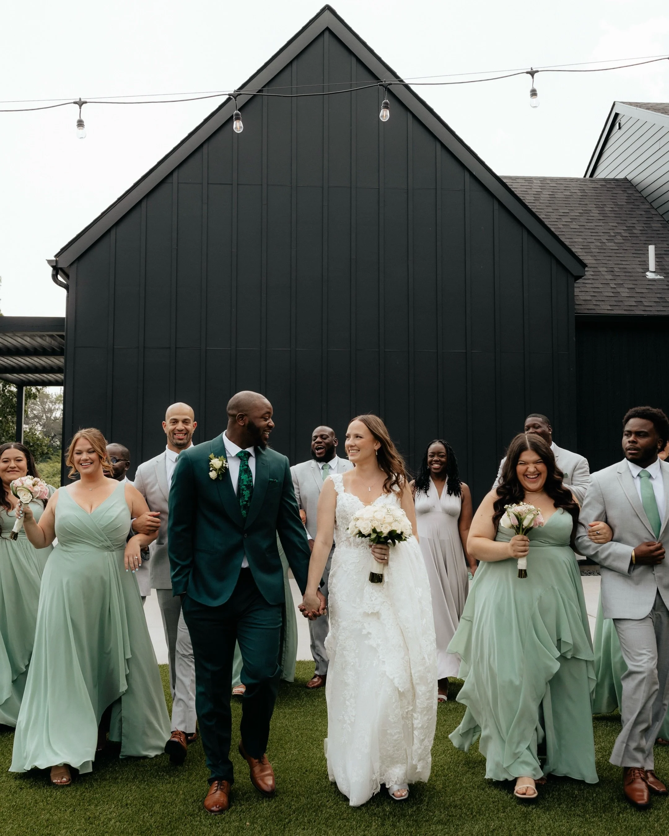 To all my summer brides &amp; grooms, we&rsquo;re SO close! ☀️✨

Here&rsquo;s a few reminders as wedding season kicks into full swing to help prep for your big day:

1. Hydrate, hydrate, hydrate the day before and make sure you have someone offering 