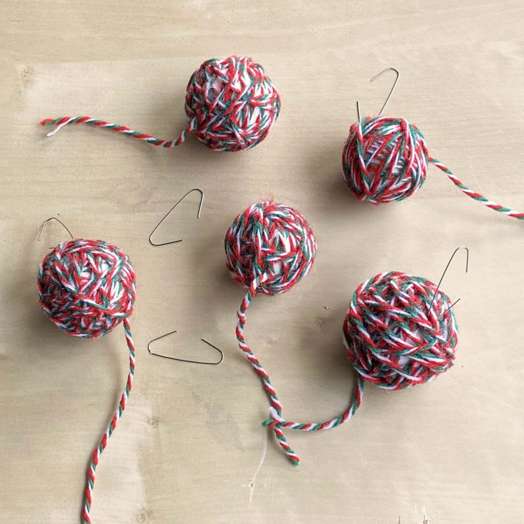 DIY Yarn Ball Ornament — Pops de Milk - Fun and Nerdy Crochet Patterns