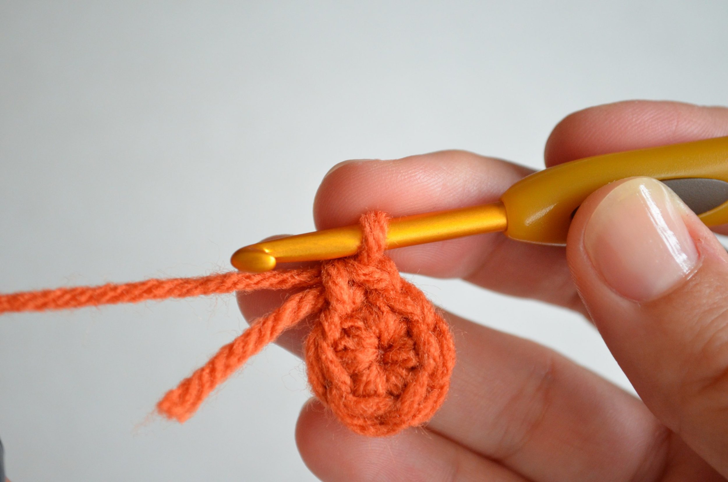 Crochet Basics - How to Work in the Round (Inc) — Pops de Milk - Fun and  Nerdy Crochet Patterns
