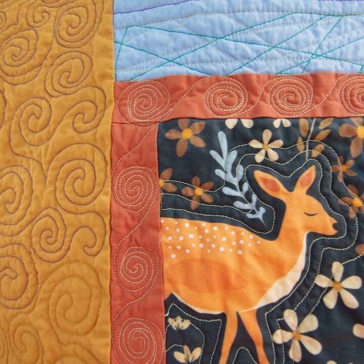 Here is a close up of some of the quilting on my latest Tree Quilt. Free motion quilting is so fun!
.
#goodwitchquilts 
.
.
#freemotionquilting #quiltersofinstagram #deer #spirals #quiltcloseup