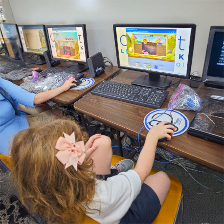 christ-little-rock-school_briarwood-little-rock_computer-lab-technology-integration.webp