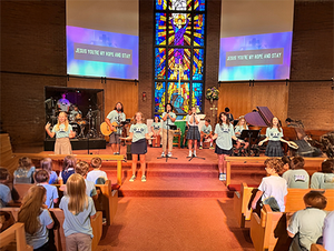 christ-little-rock-school_argenta-north-little-rock_student-led-worship-chapel.webp