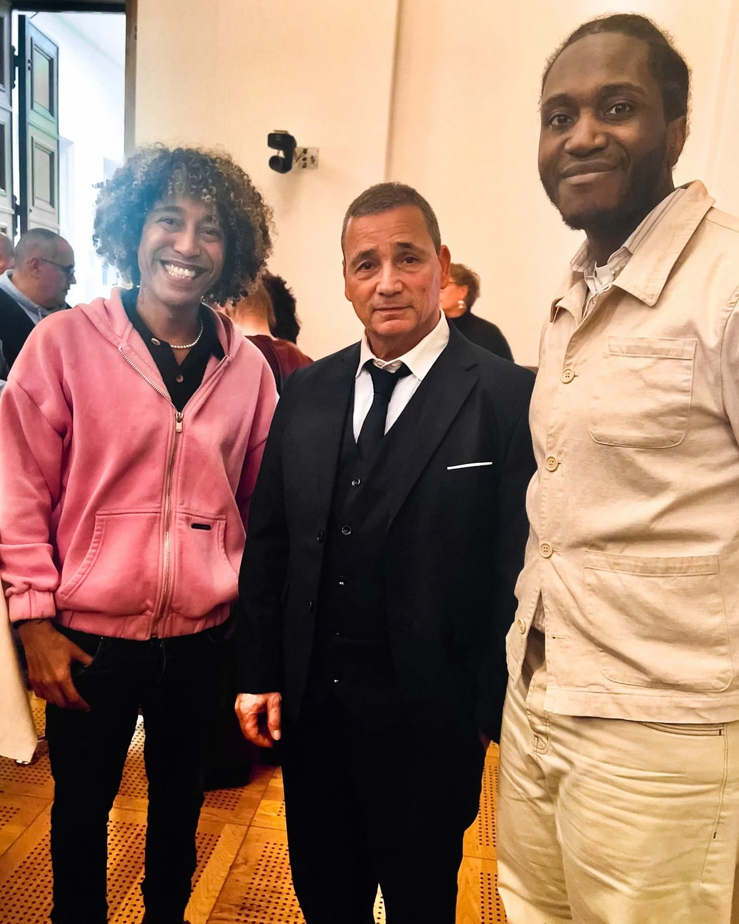 Gedenkstunde im @bayerischer.landtag 
@madhouse_sinti_roma &ndash; Kultur der Sinti und Roma

Anlass war das Gedenken an den Erlass vom 16. Dezember 1942,
der die Deportation von Sinti und Roma einleitete
und einen zentralen Ausgangspunkt des nationa