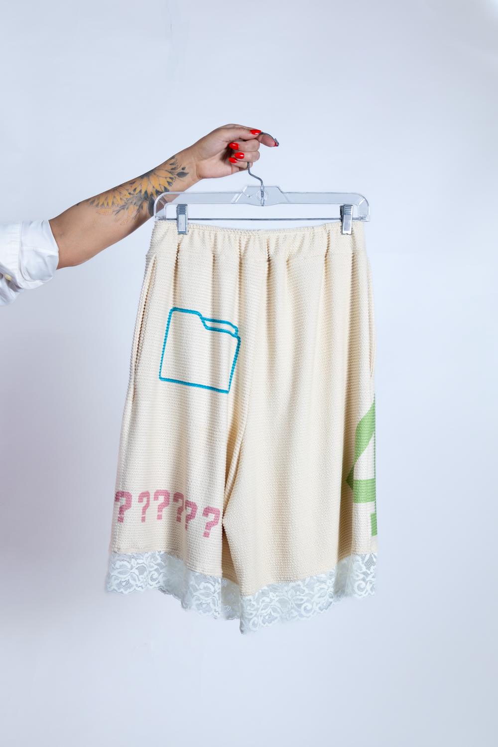 Mauve_Clothes_Shoot-12.png