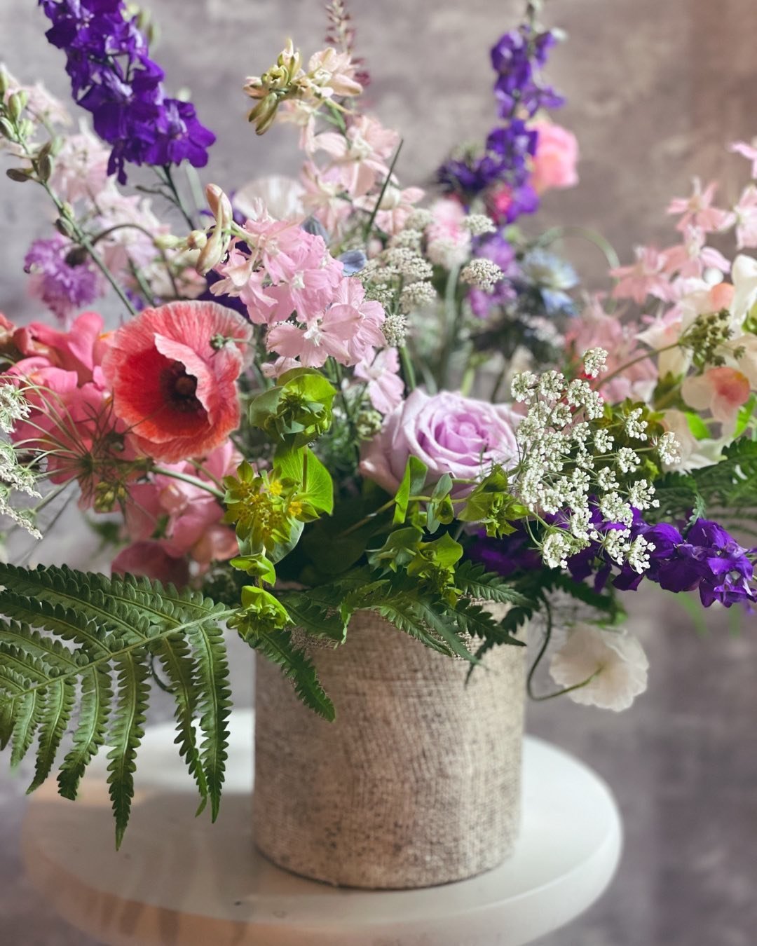 Now taking pre-orders for old-world, super romantic Mother&rsquo;s Day arrangements! Delivery or pick up on Saturday May 11th.  Send a hint!!

Reserve online or link in bio 💕

#mothersday #nashville #mothersdayflowers #mothersdaydeliveries #mothersd