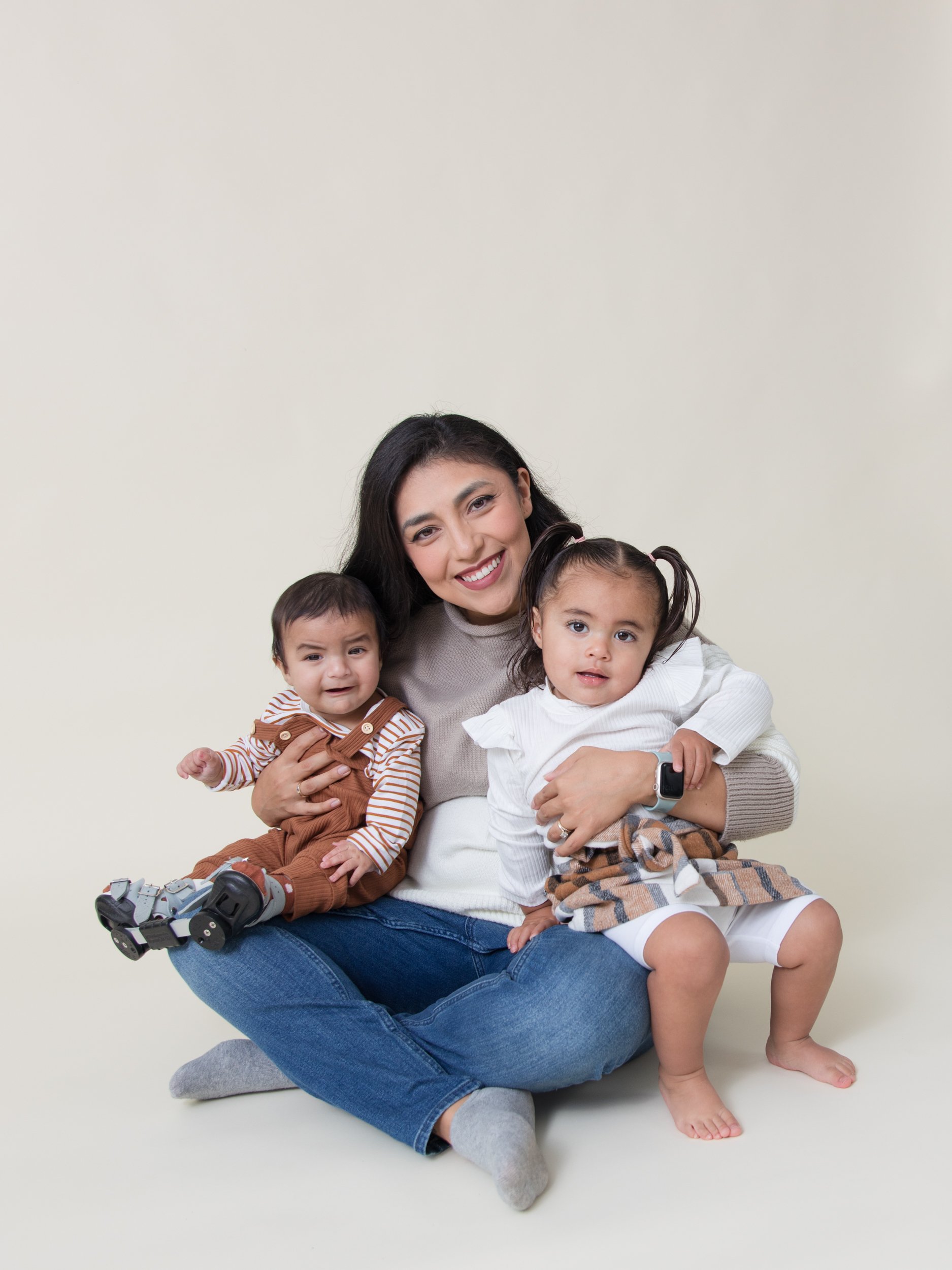 Dani&kids-2.jpg