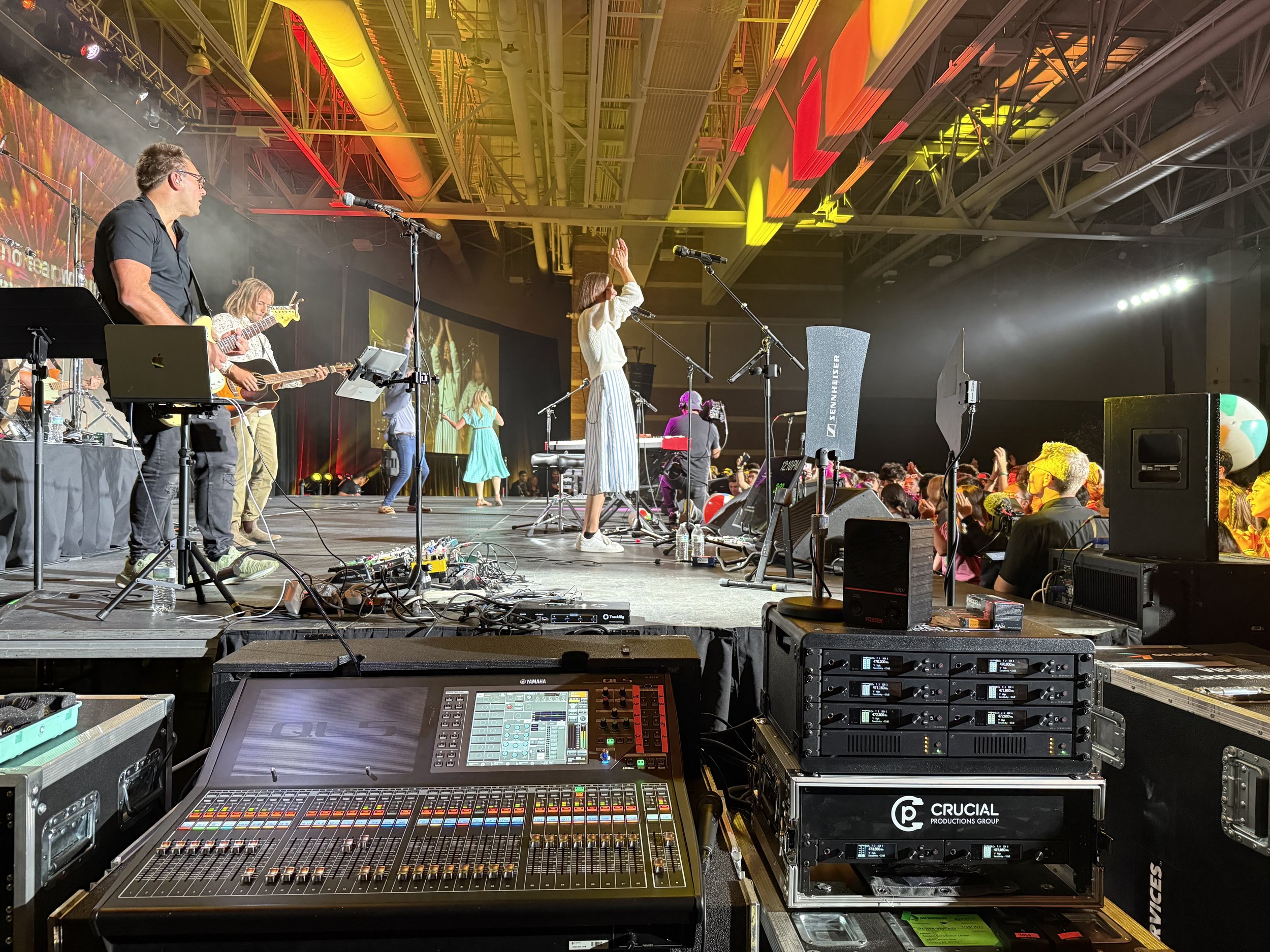 Crucial - Concert.jpeg