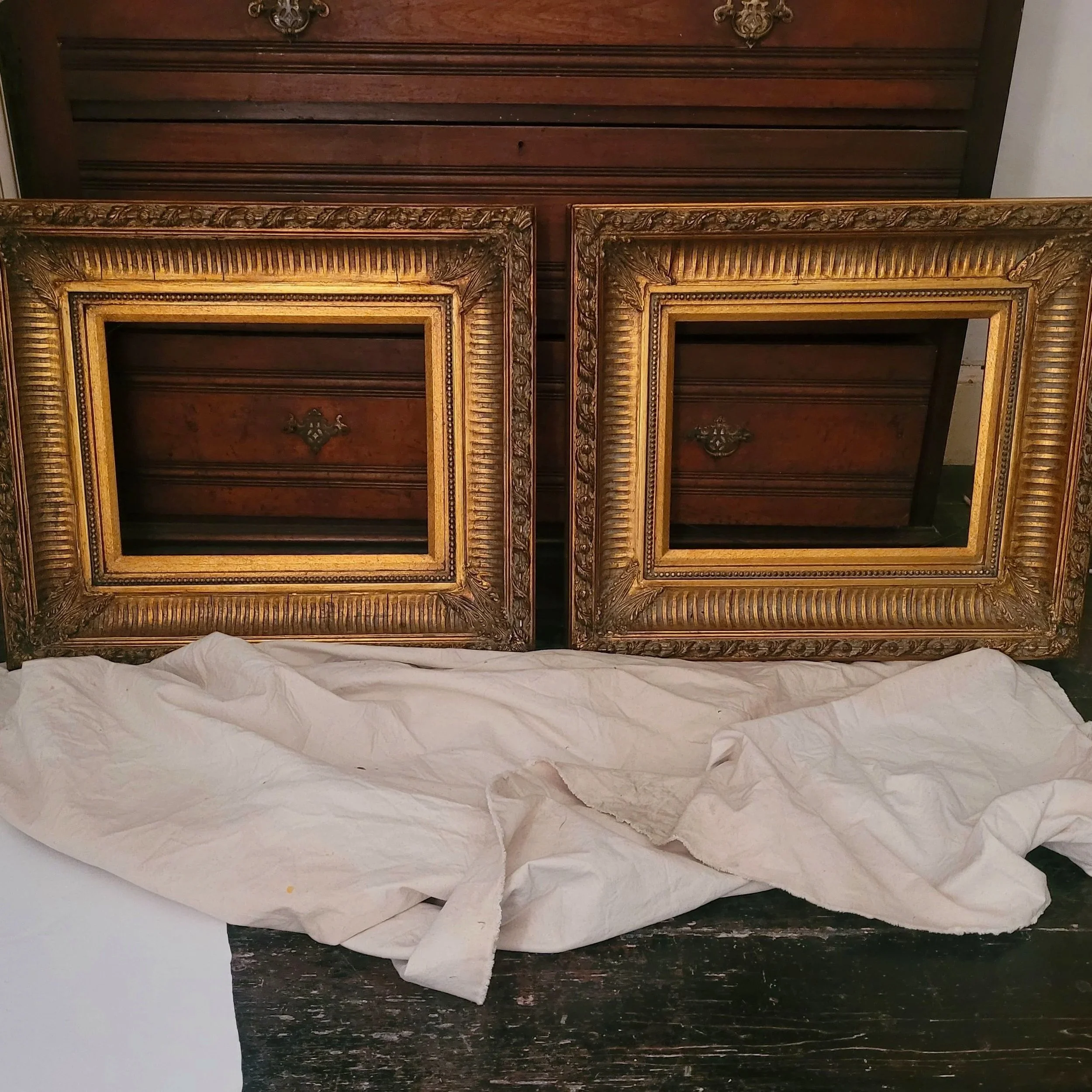 gilt+wood+frames.jpg