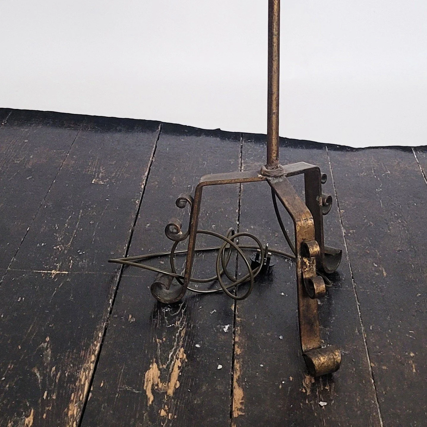 brass floor lamp 2 edited.jpg