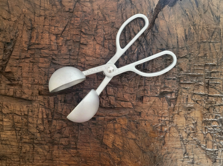 Eppicotispai Aluminum Meat Baller Tongs - €17.90