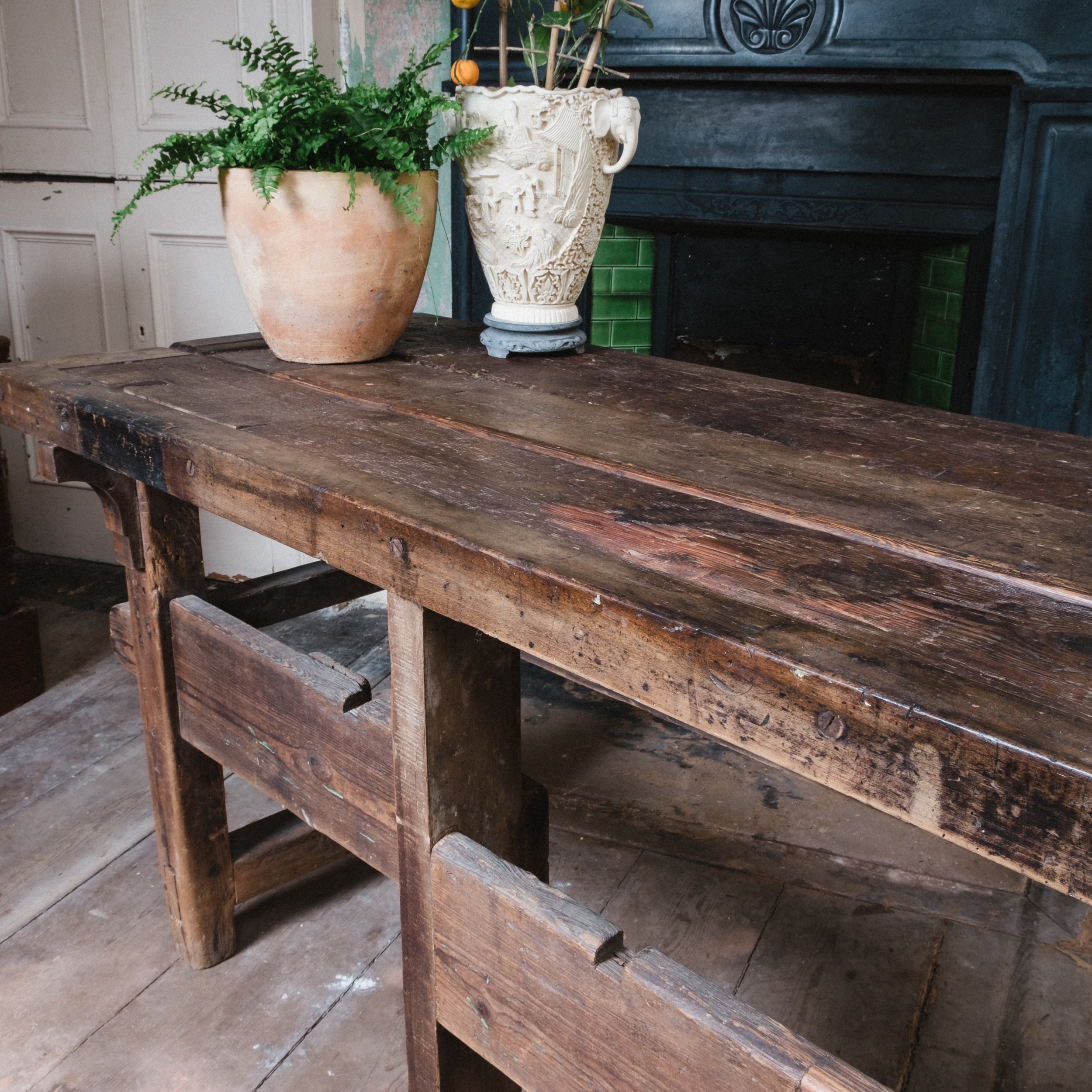 workbench3.jpg