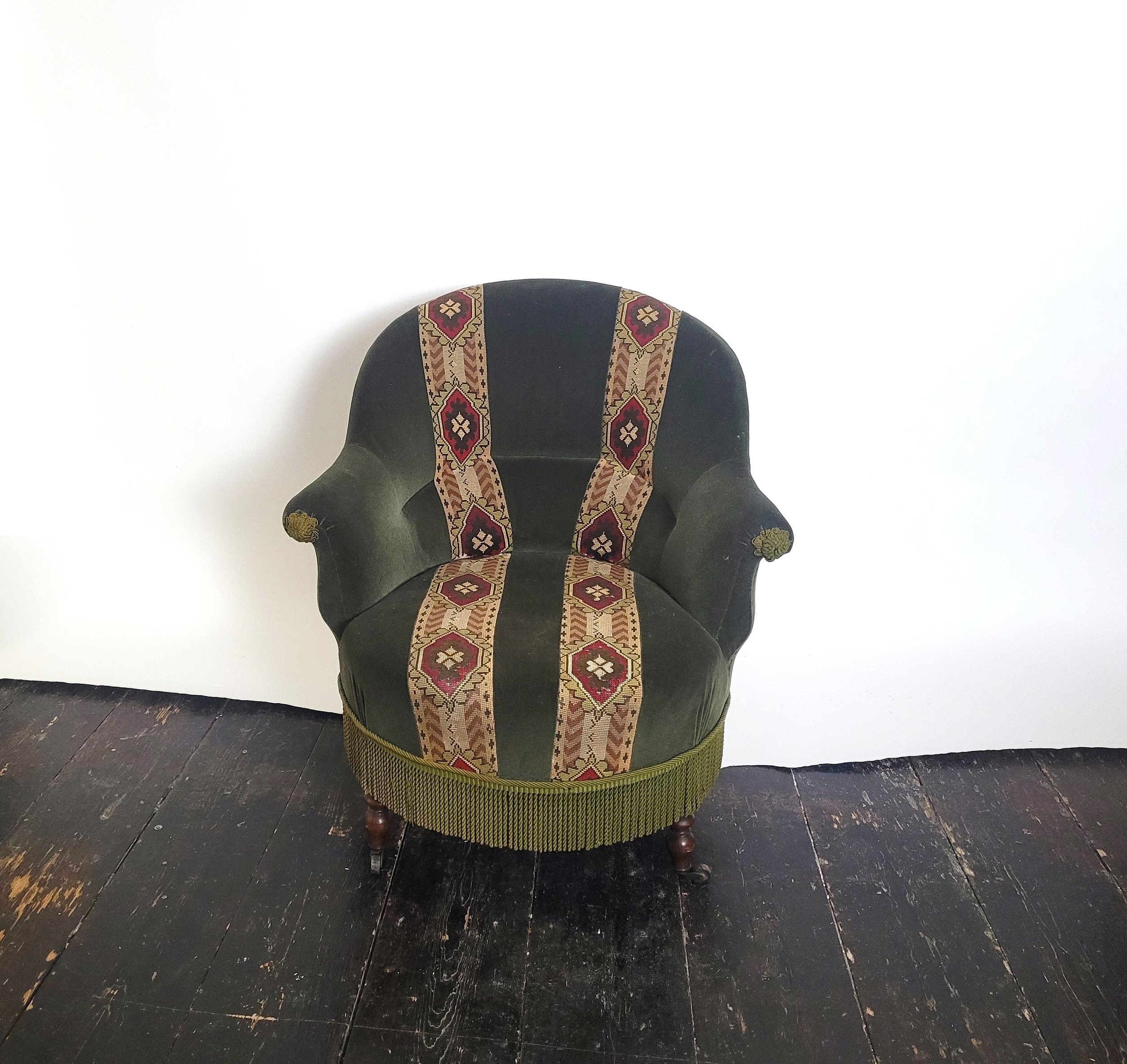 green chair 3.jpg