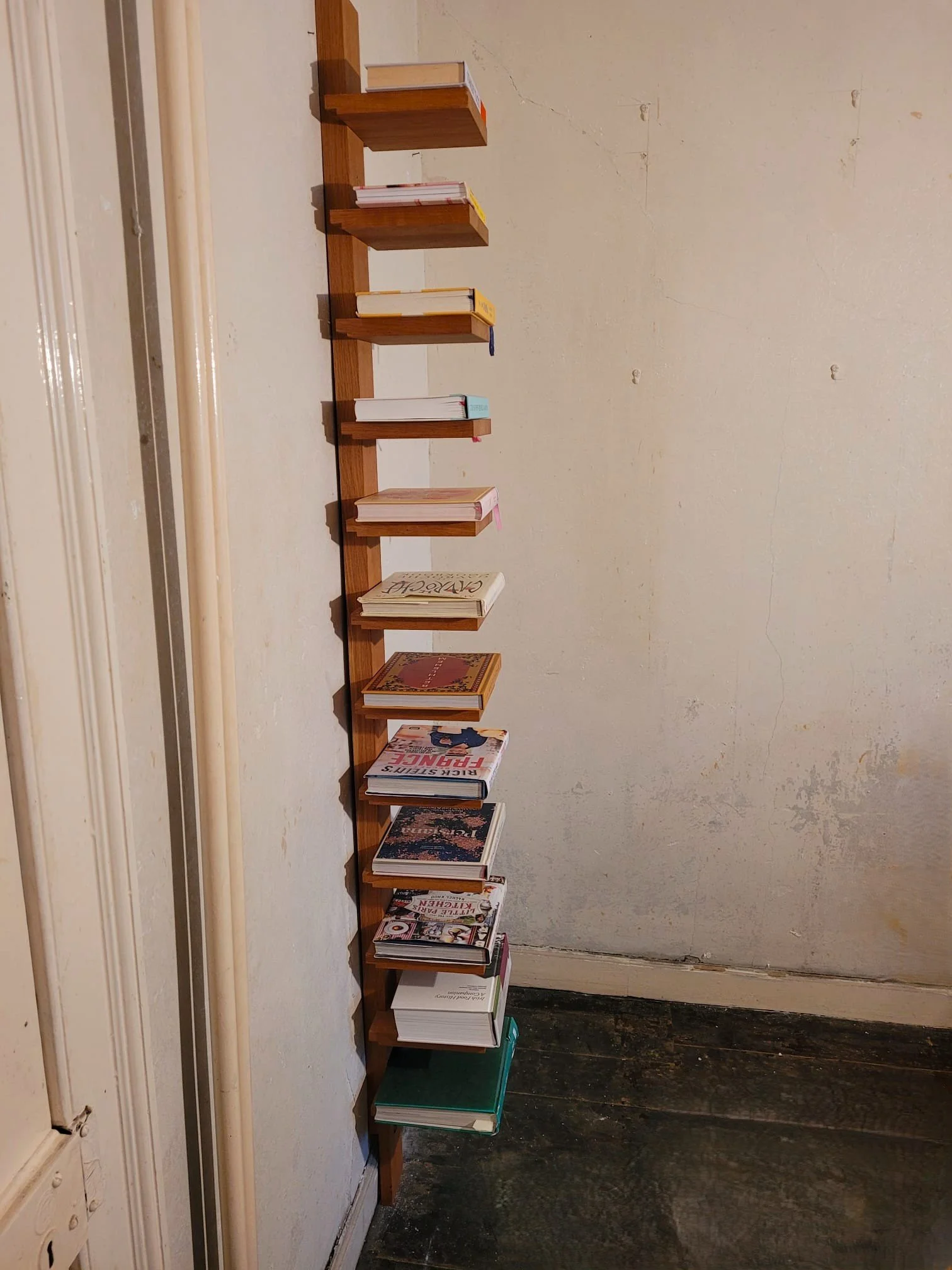 bookcase 3.jpg