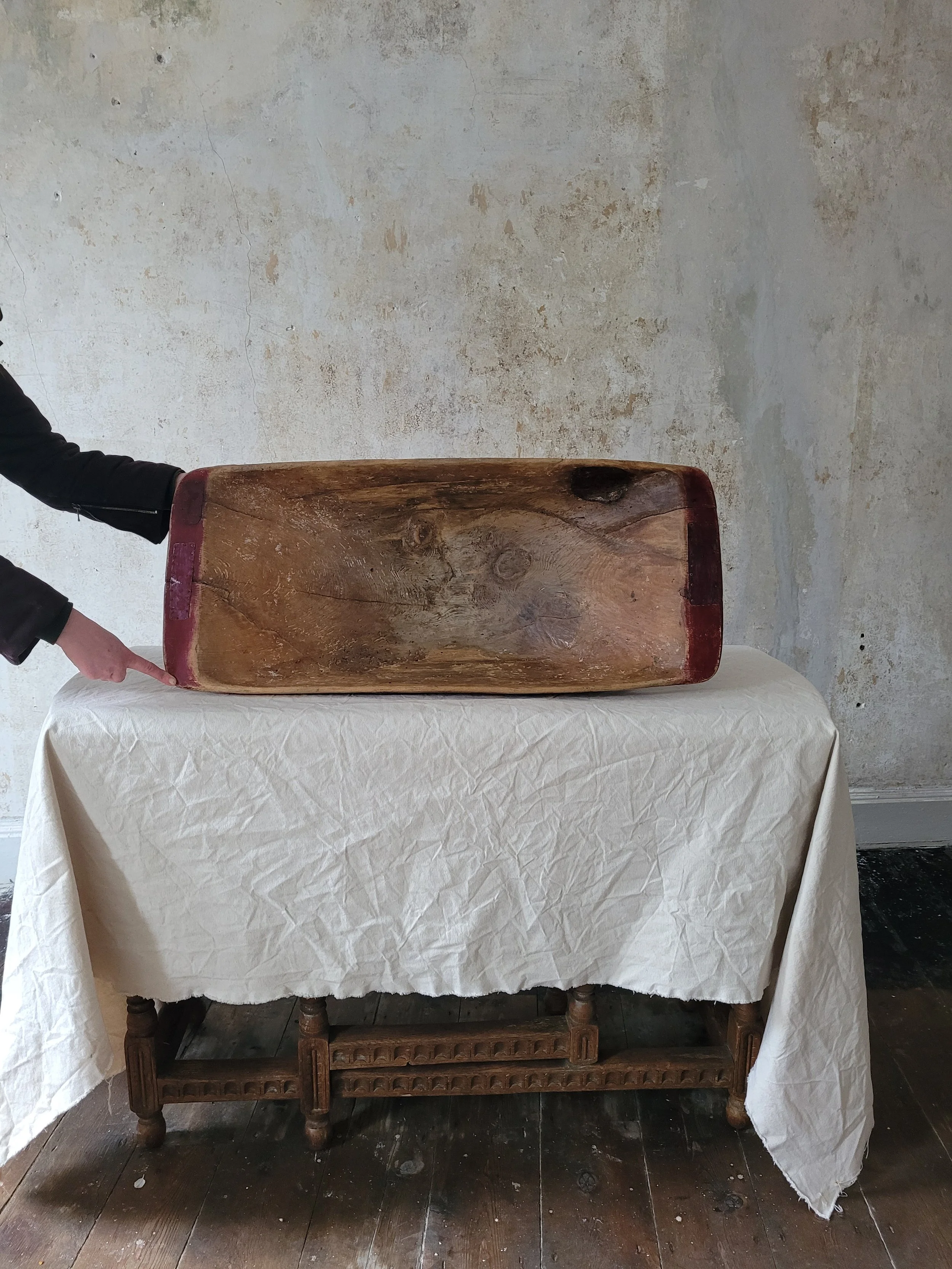 Swedish dough trough front 2.jpg