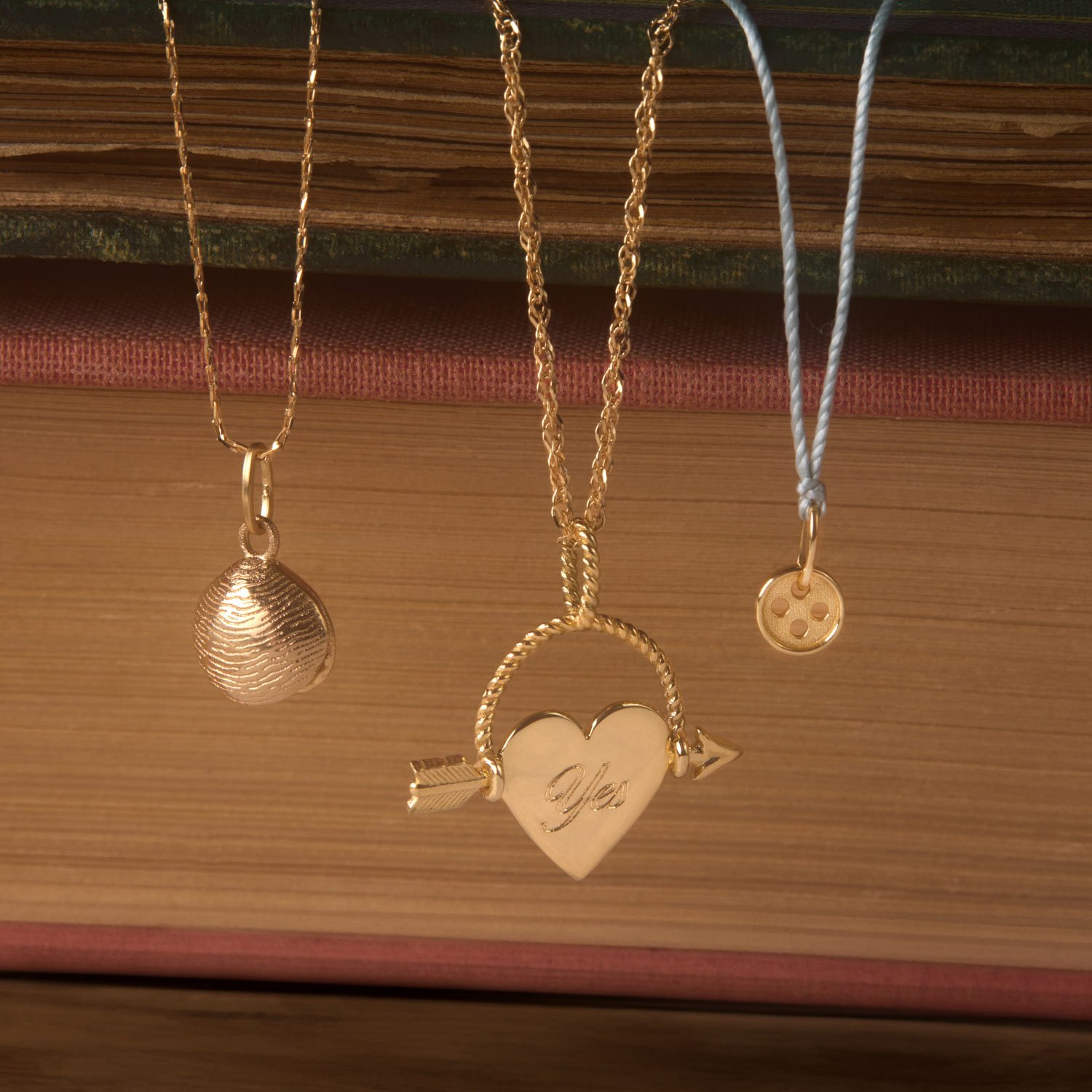 cbj_jennyslate-heartspinnercharm-yg-s103_3.jpg